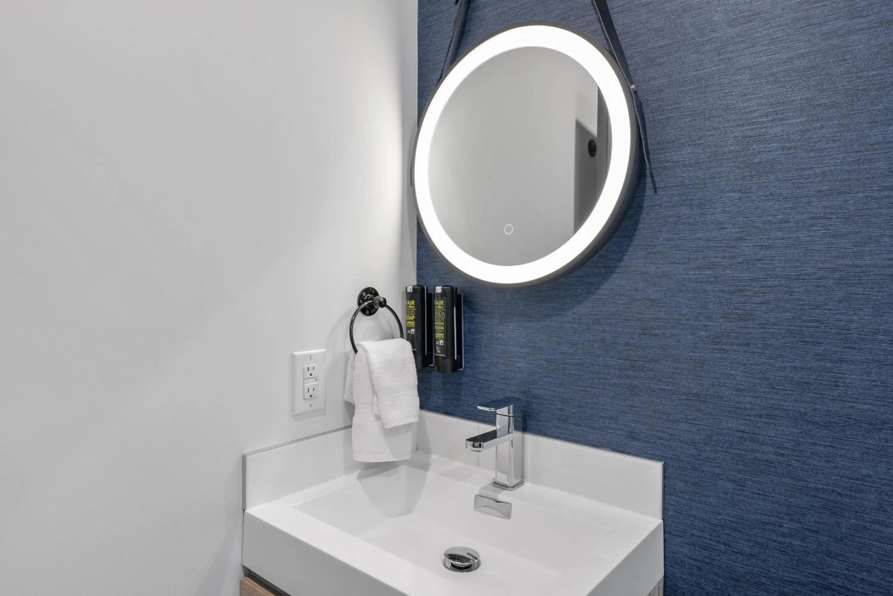 Bathroom in Cannery Lofts Niagara