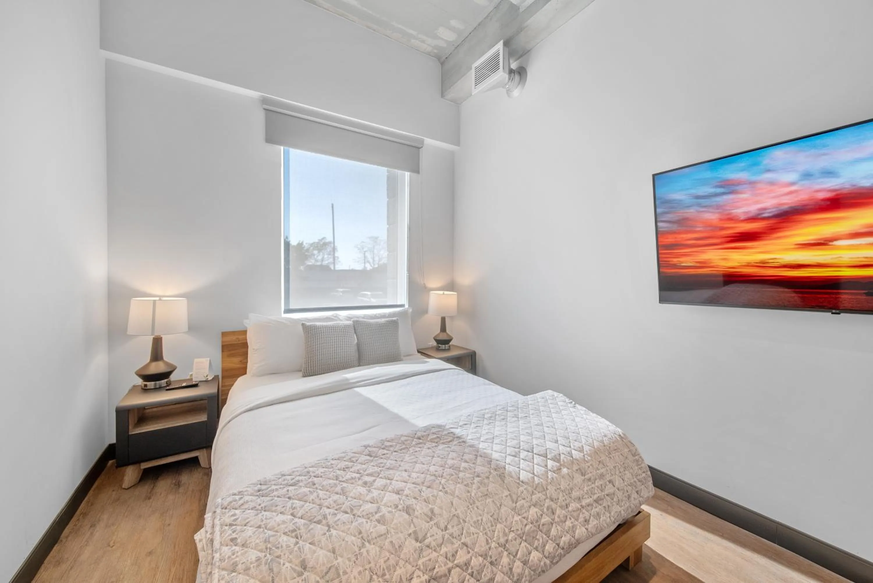 Bedroom, Bed in Cannery Lofts Niagara