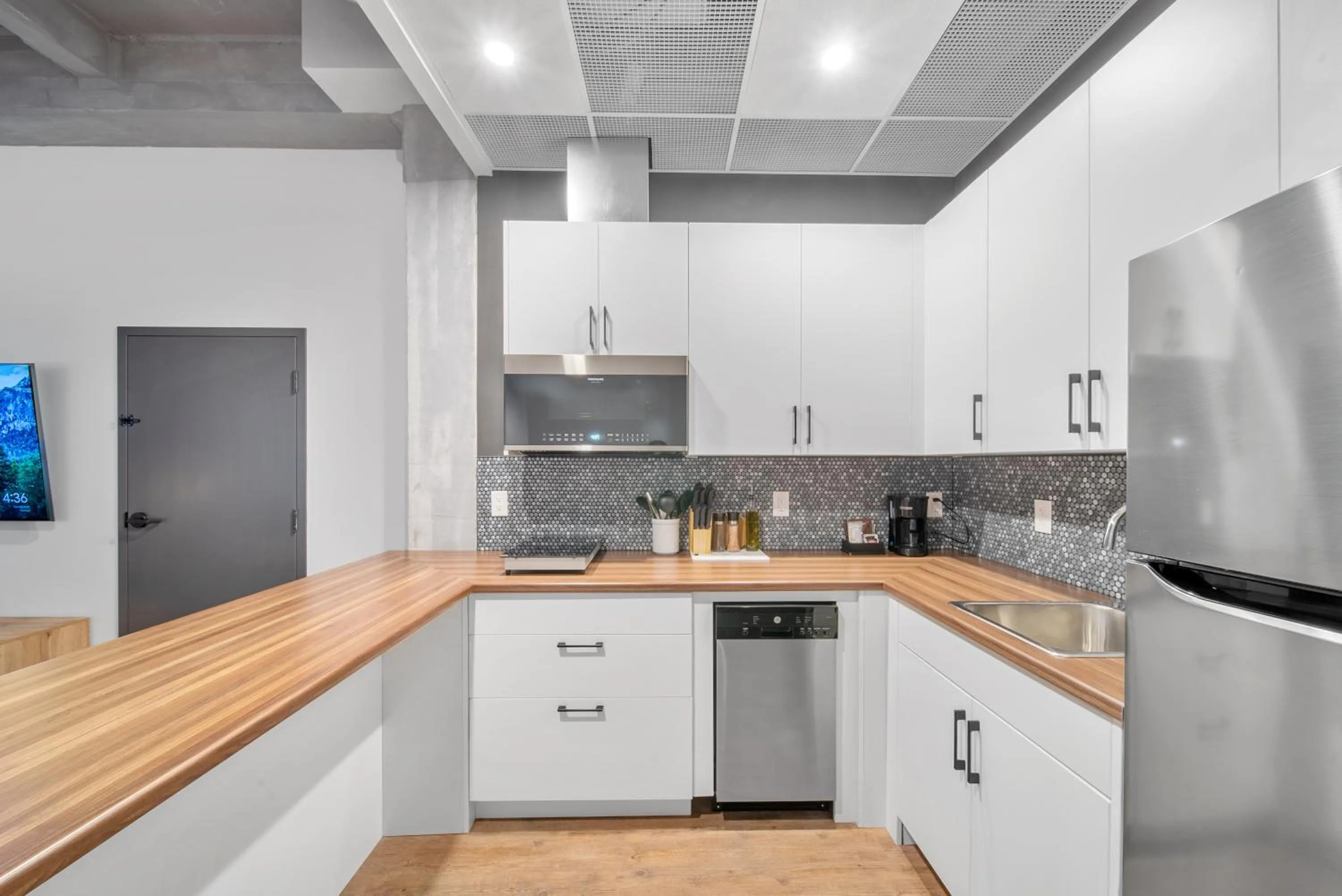 kitchen in Cannery Lofts Niagara