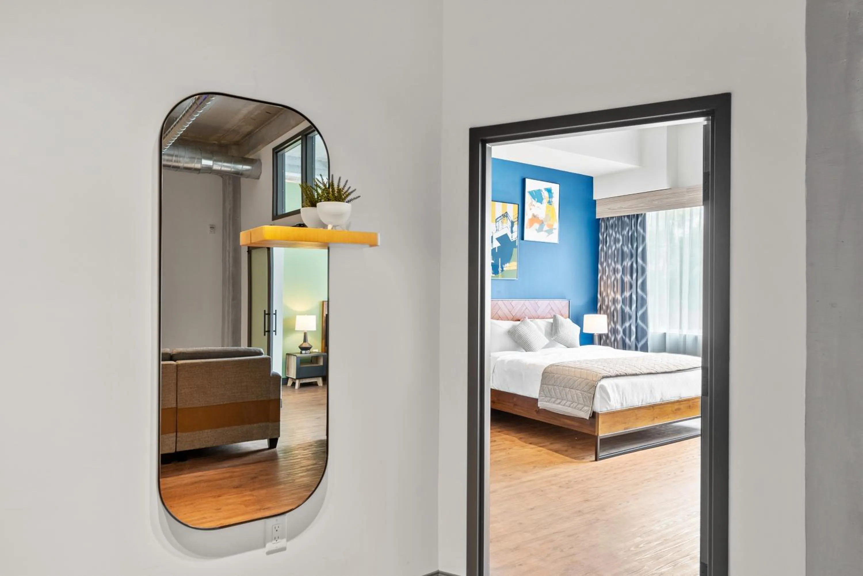 Bedroom, Bed in Cannery Lofts Niagara