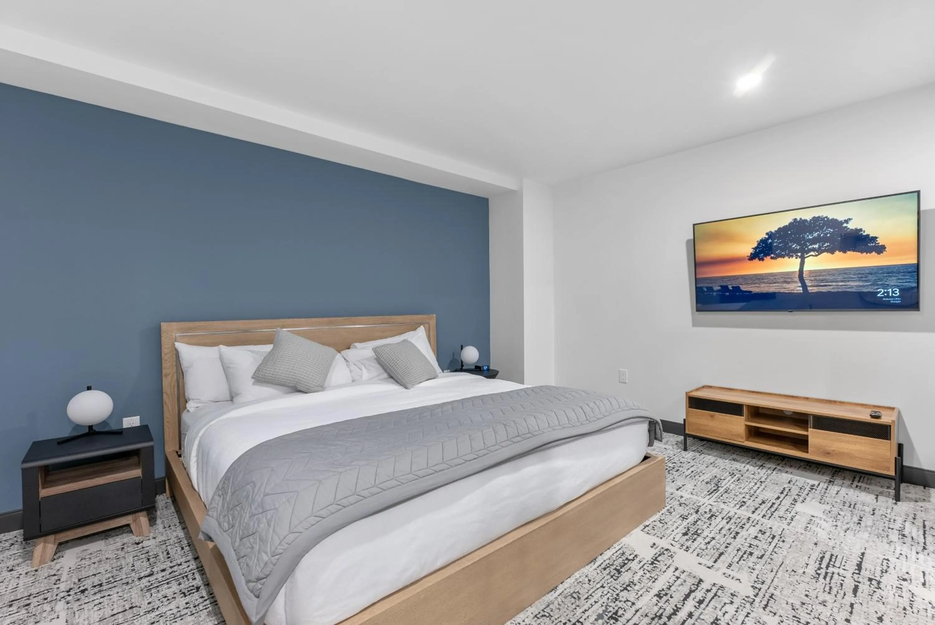 Bedroom, Bed in Cannery Lofts Niagara