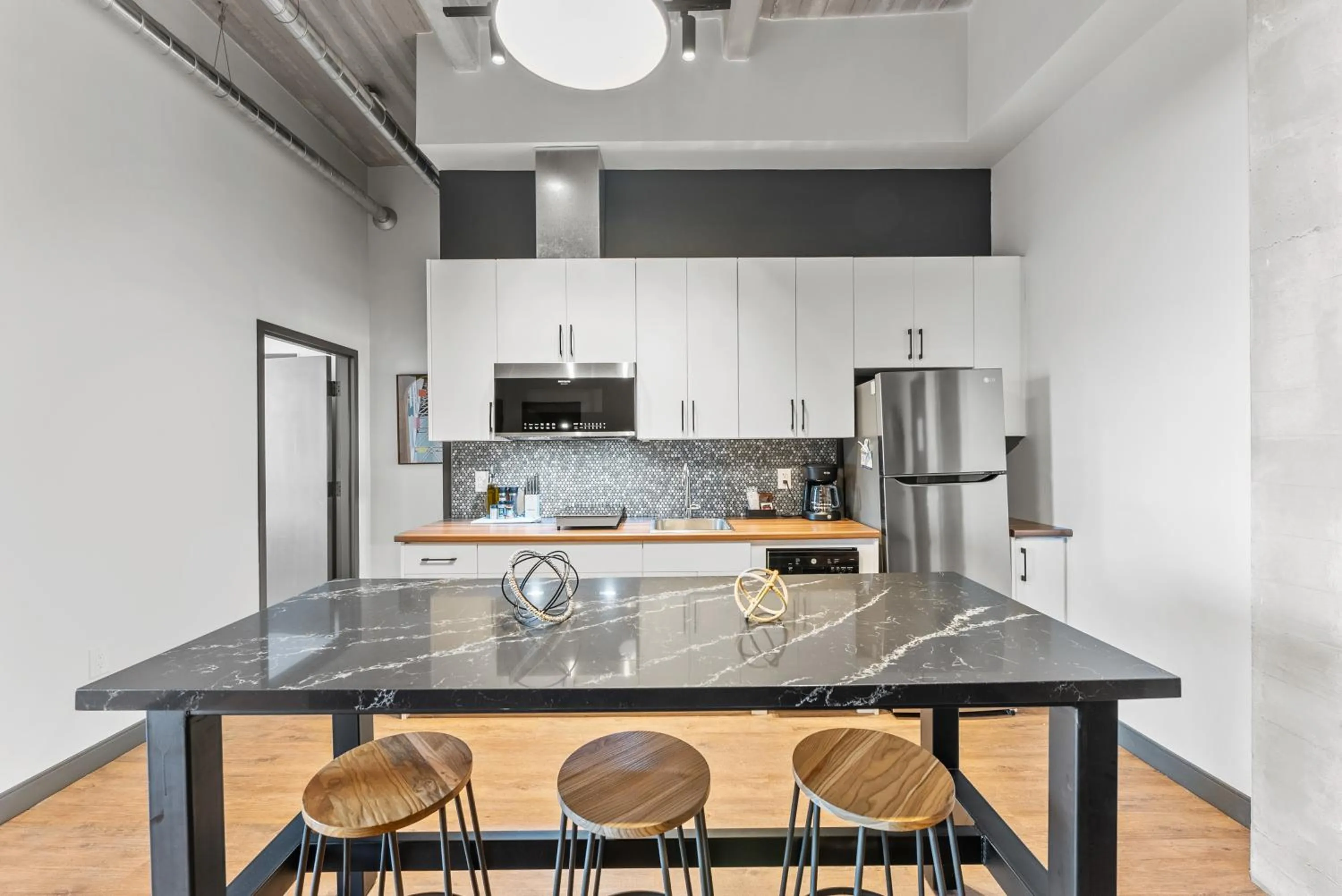 Dining area in Cannery Lofts Niagara