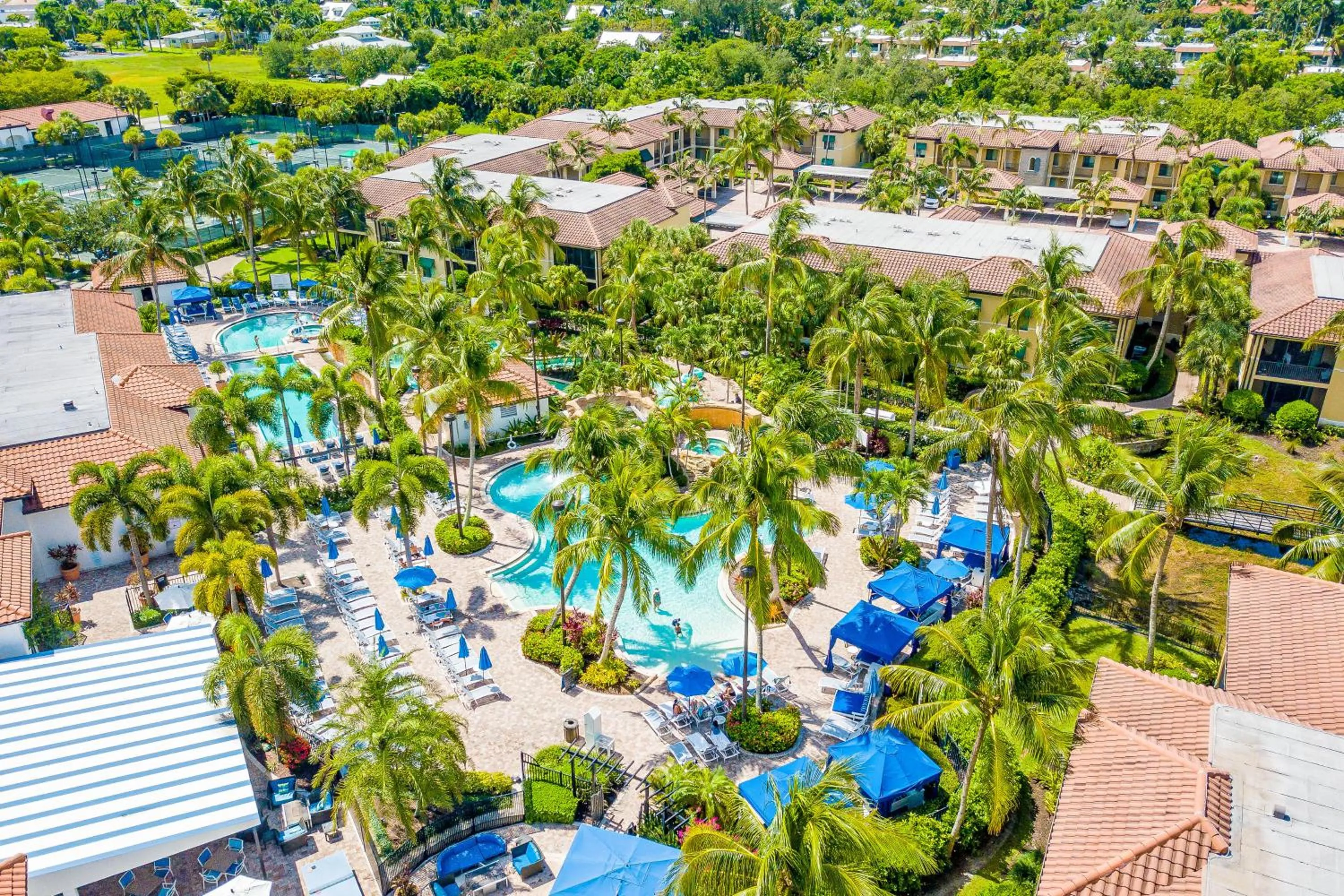 Pool View in Naples Bay Resort The Cottages