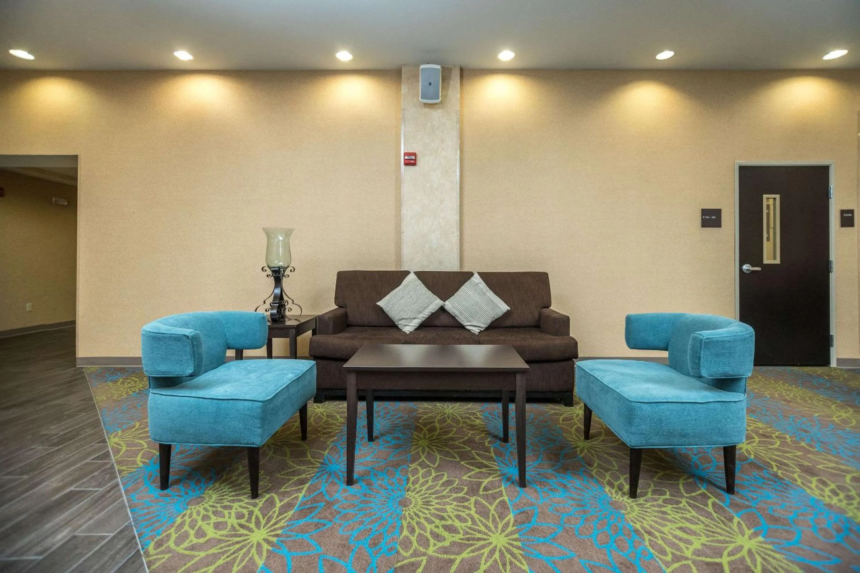 Lobby or reception in Sleep Inn & Suites And Conference Center Downtown