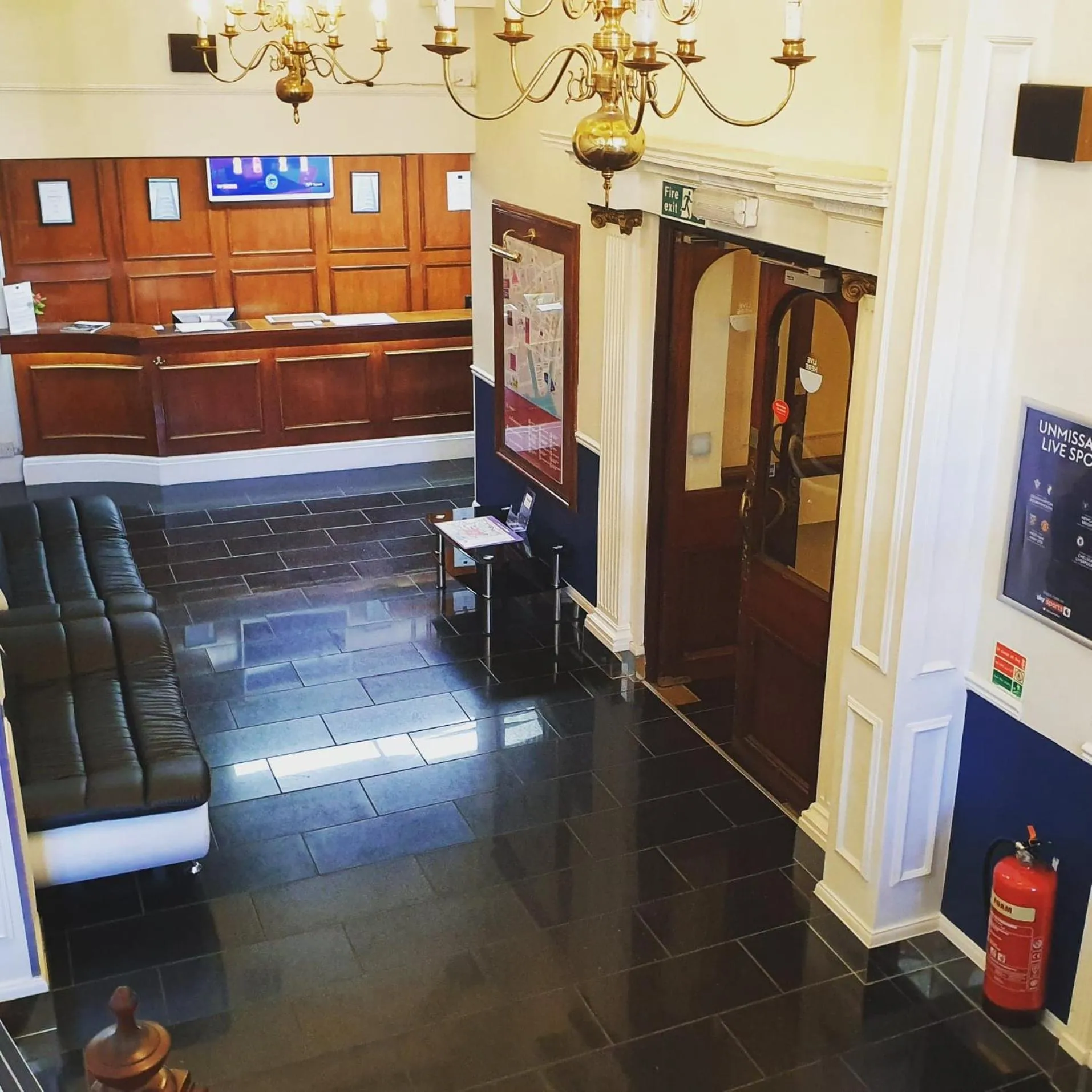 Lobby or reception in Gilson Hotel