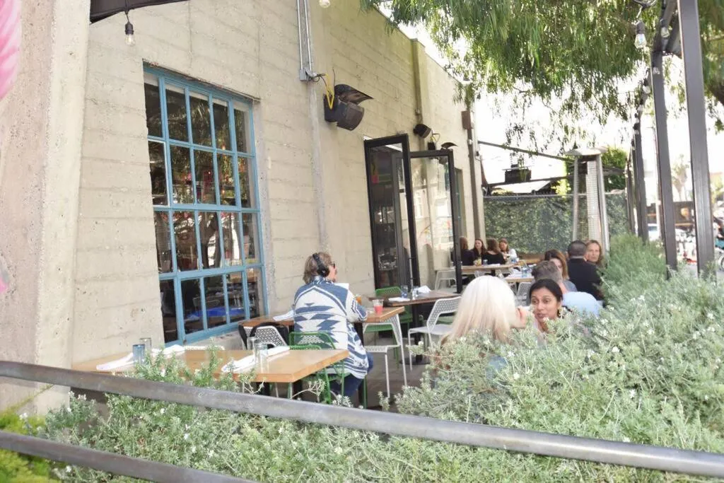 Restaurant/places to eat in Villa by the Ocean in Venice Beach