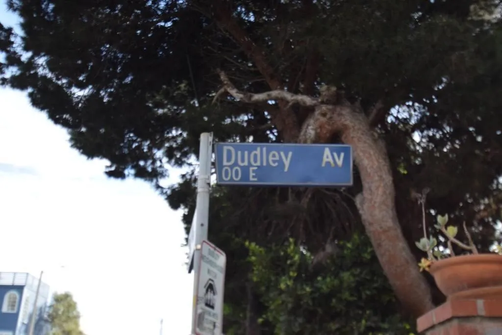Street view in Villa by the Ocean in Venice Beach