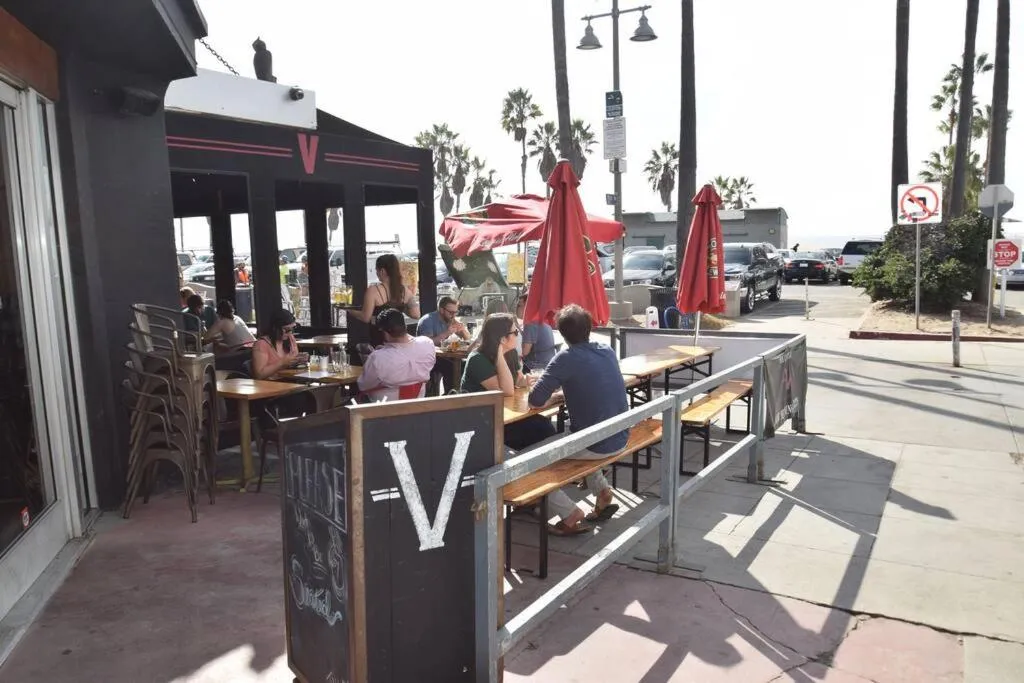 Restaurant/places to eat in Villa by the Ocean in Venice Beach