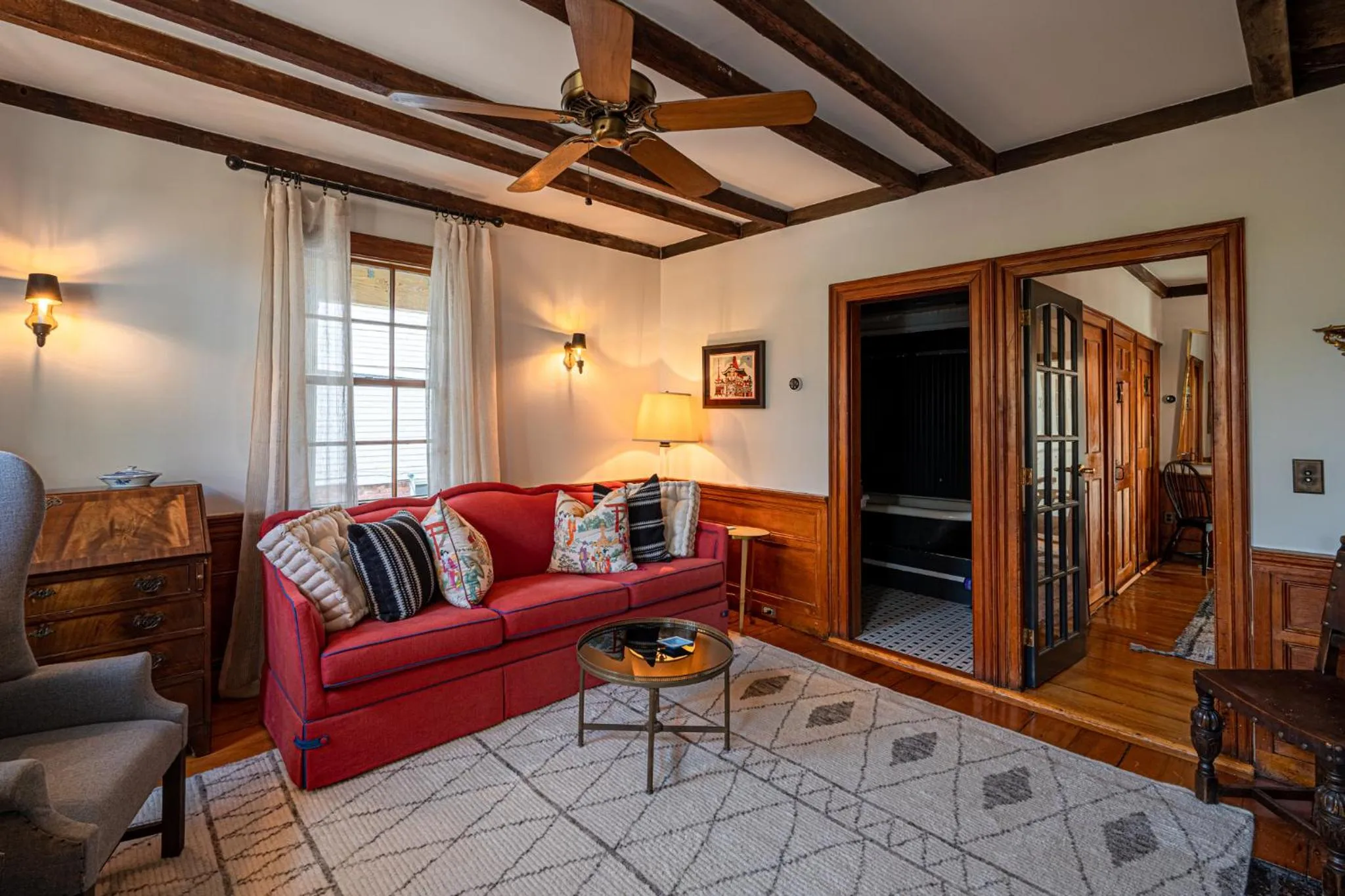 Living room in Martin House 157