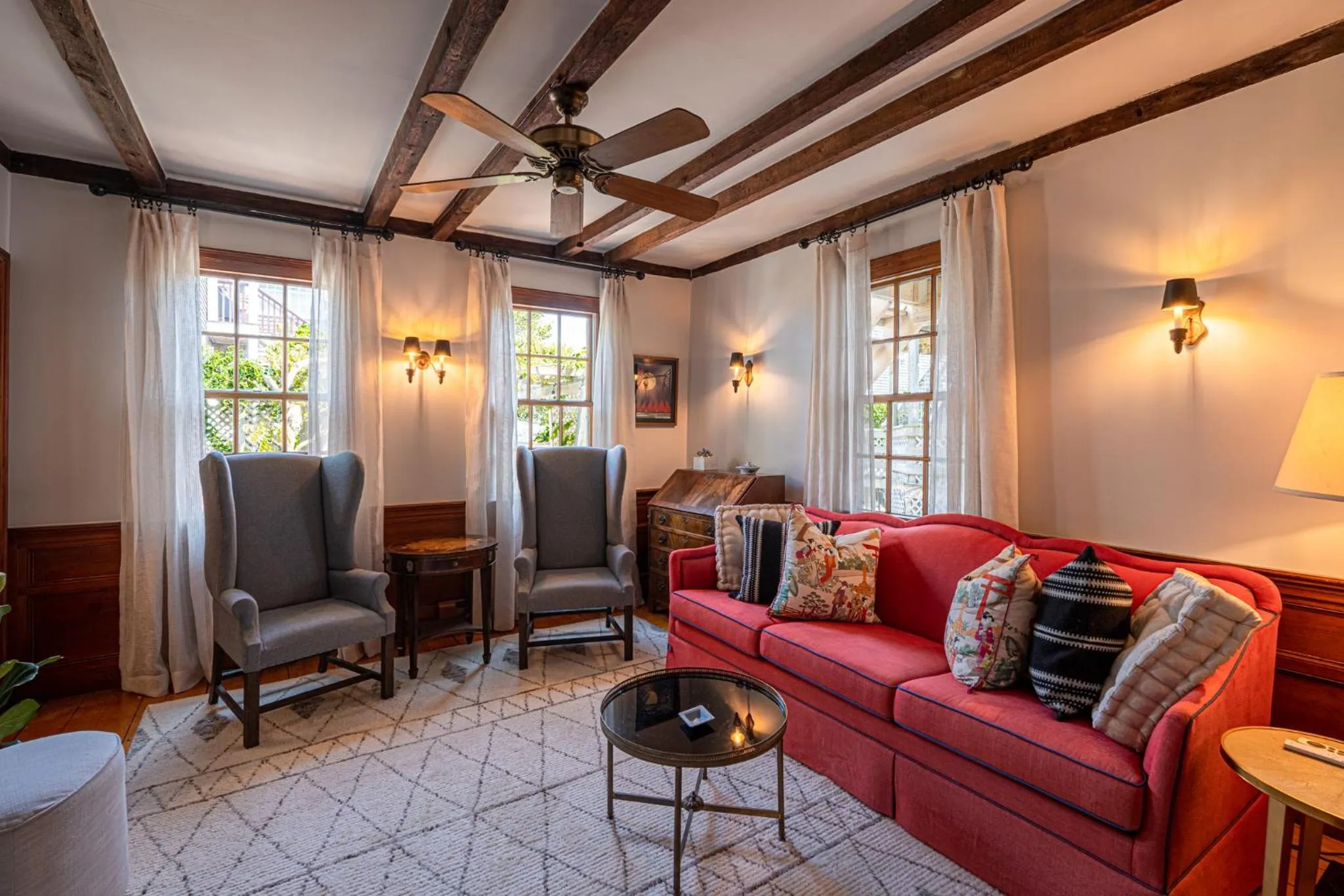 Living room in Martin House 157