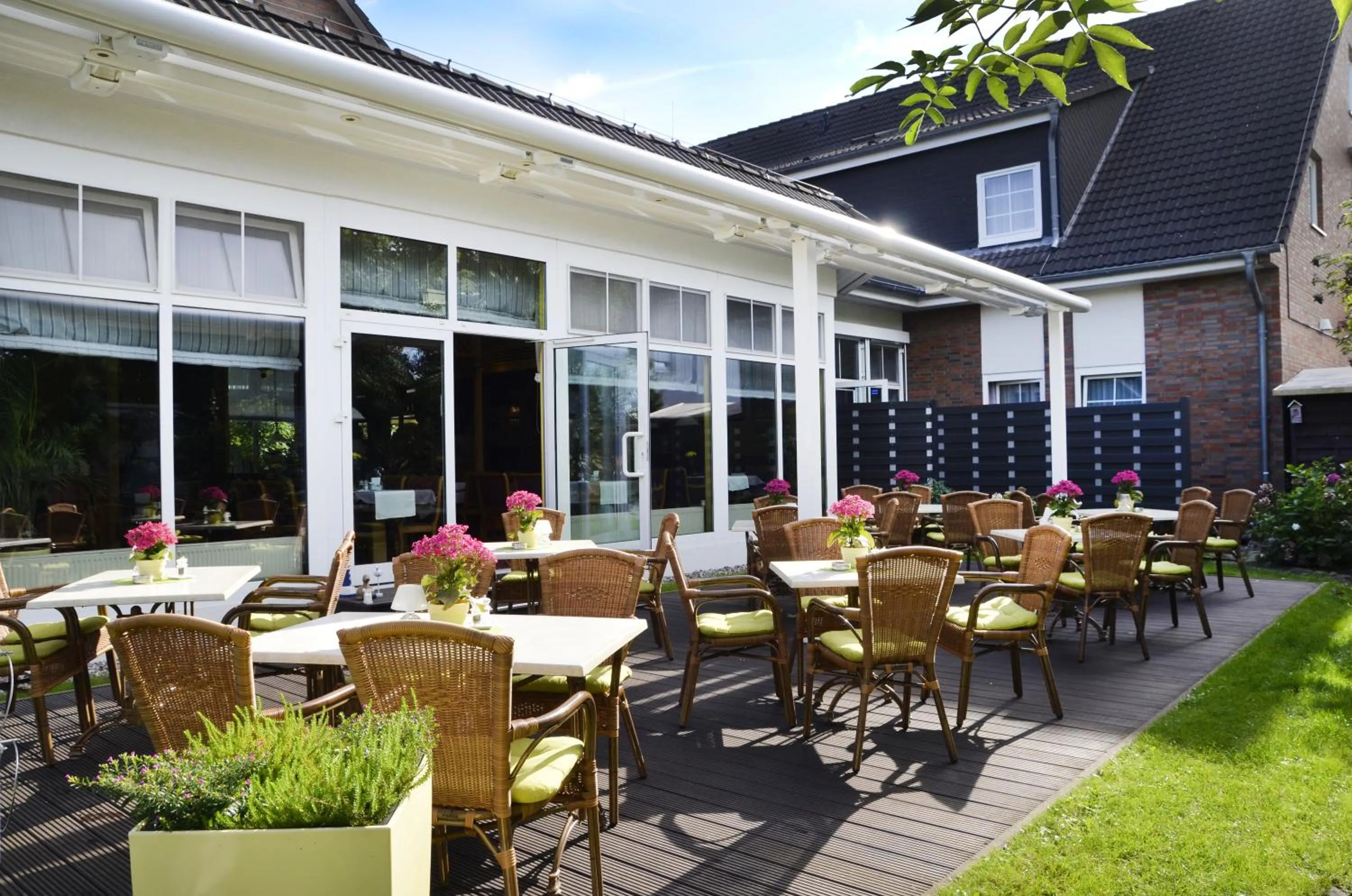 Garden in Hotel Landhaus Dierkow
