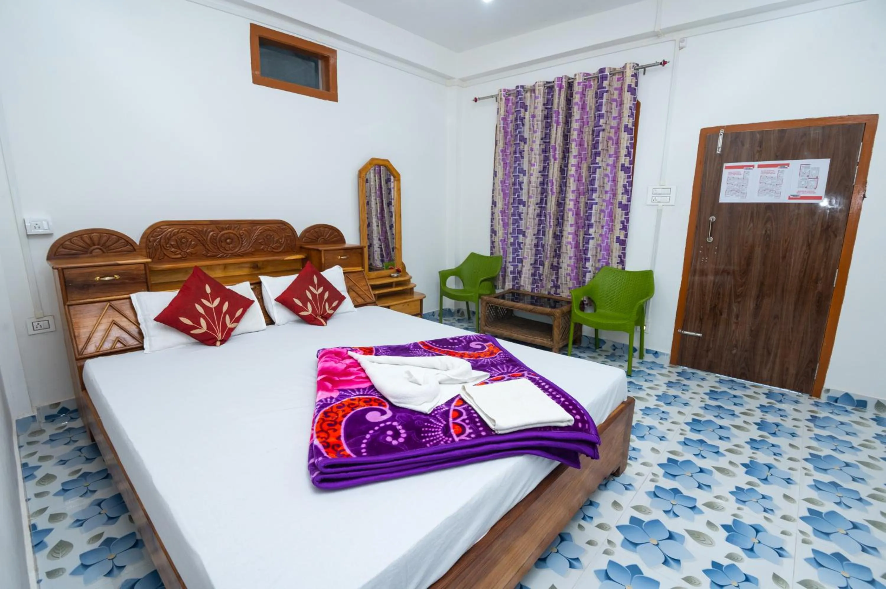 Bedroom in JUNGLE STAR MANSION