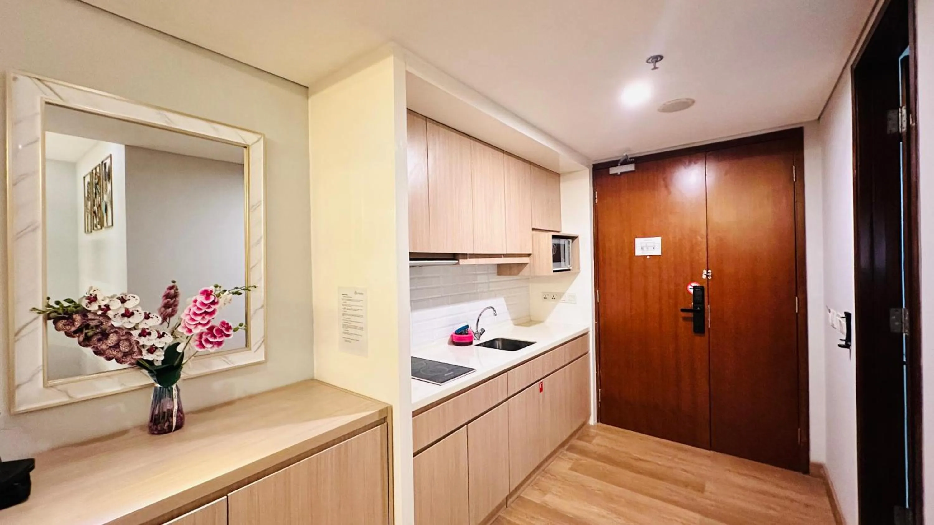 The H Tower Rasuna Suites Kuningan Jakarta By Villaloka