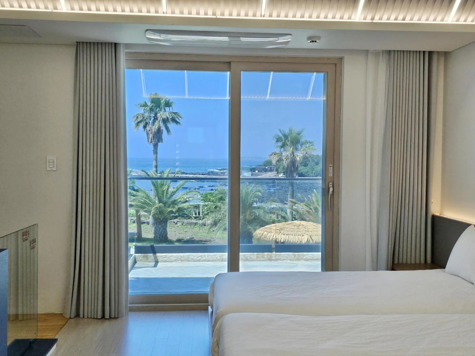 Bed in Jeju Badayeon Villa