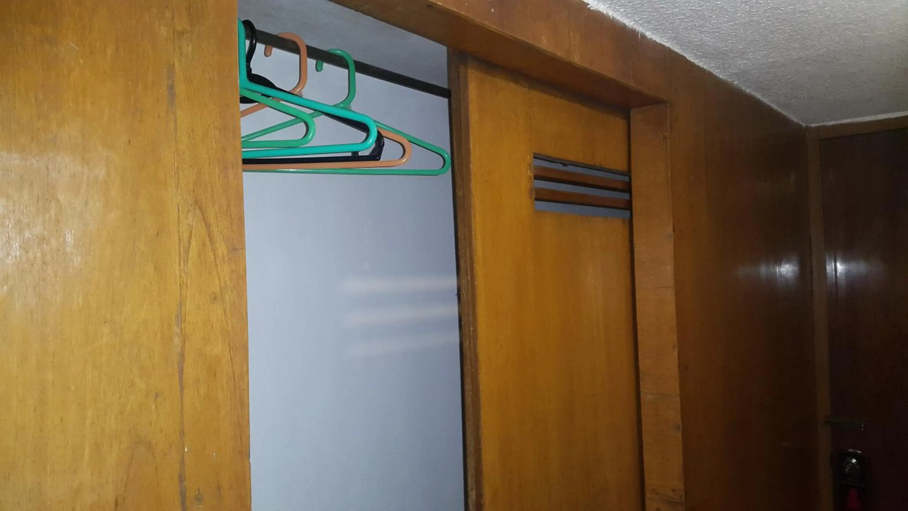 Hotel Razmoni Isha Kha International