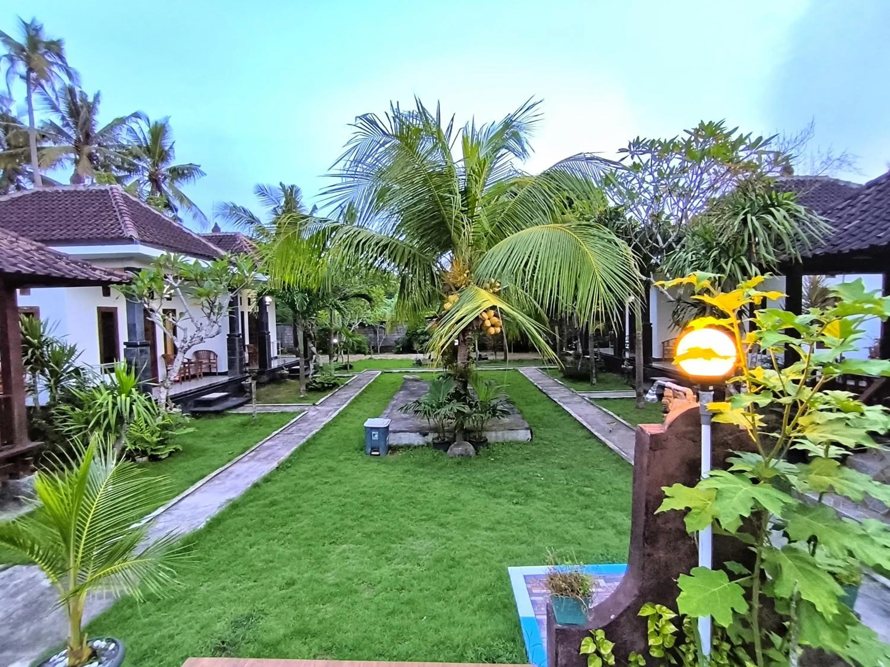 Garden view in Puri Soka Lembongan by ABM