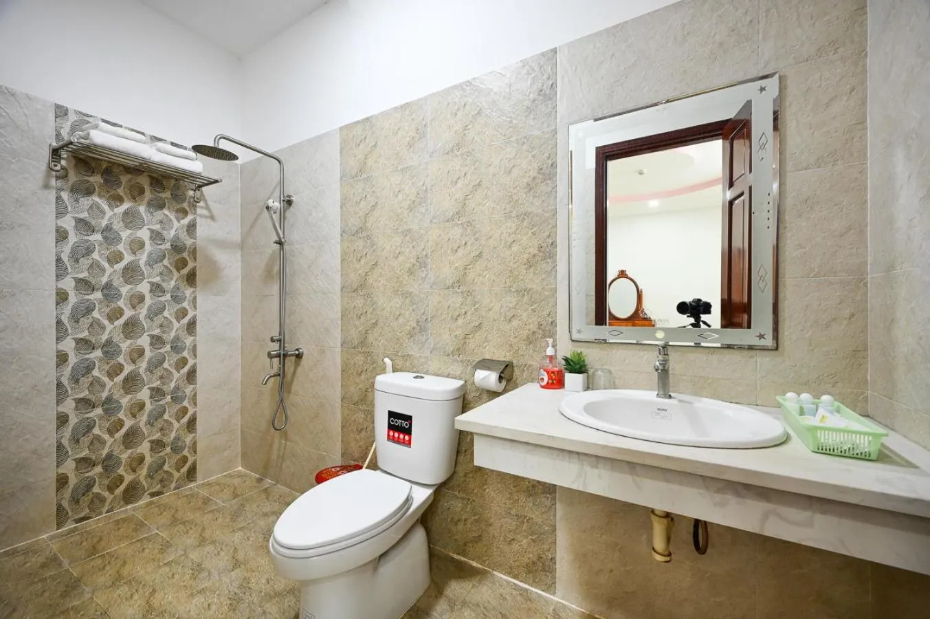 Shower in Sky Star Hotel