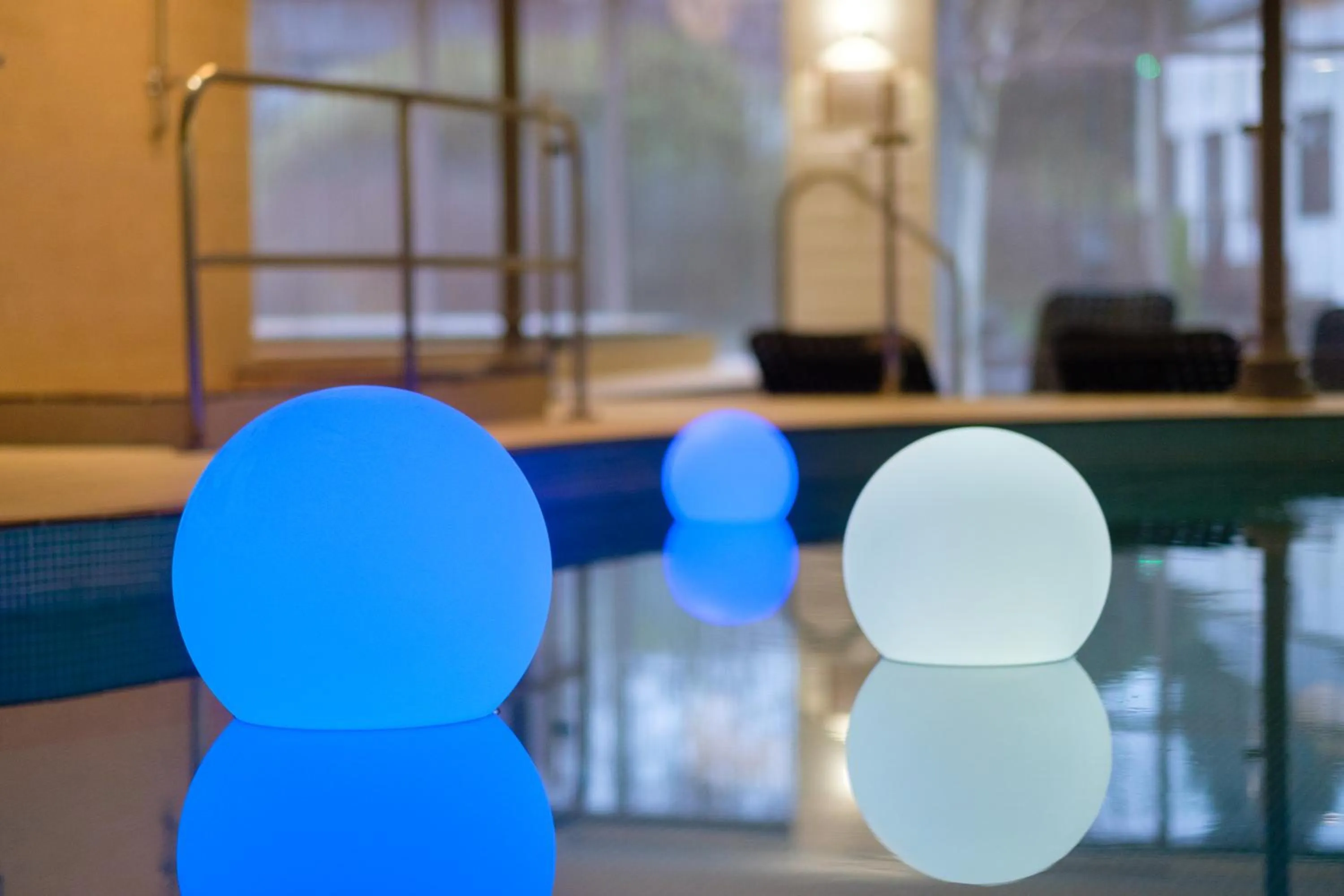 Swimming pool in Elite Venue Selection Felbridge - Gatwick