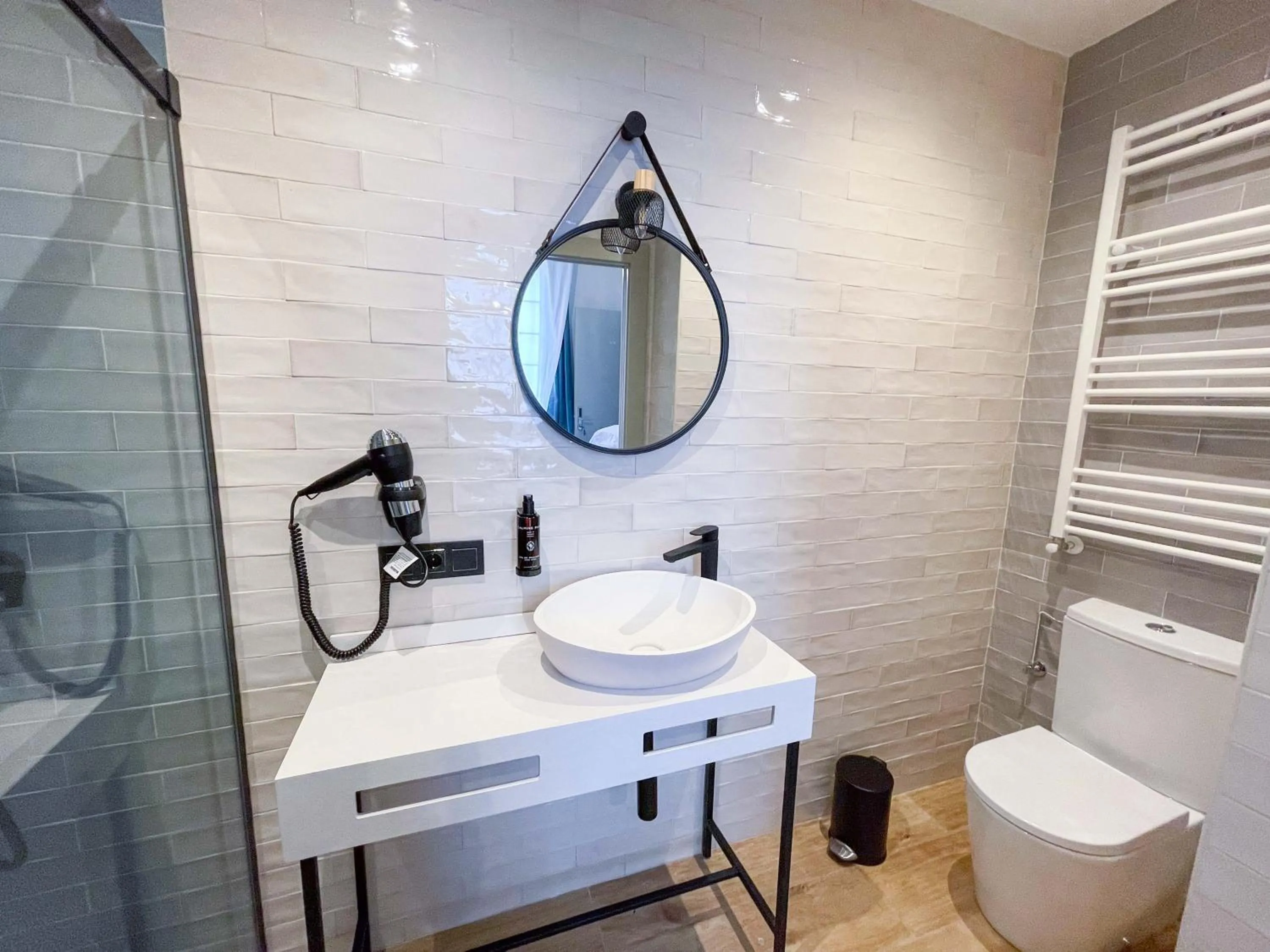 Toilet in Akla Hotel Badajoz