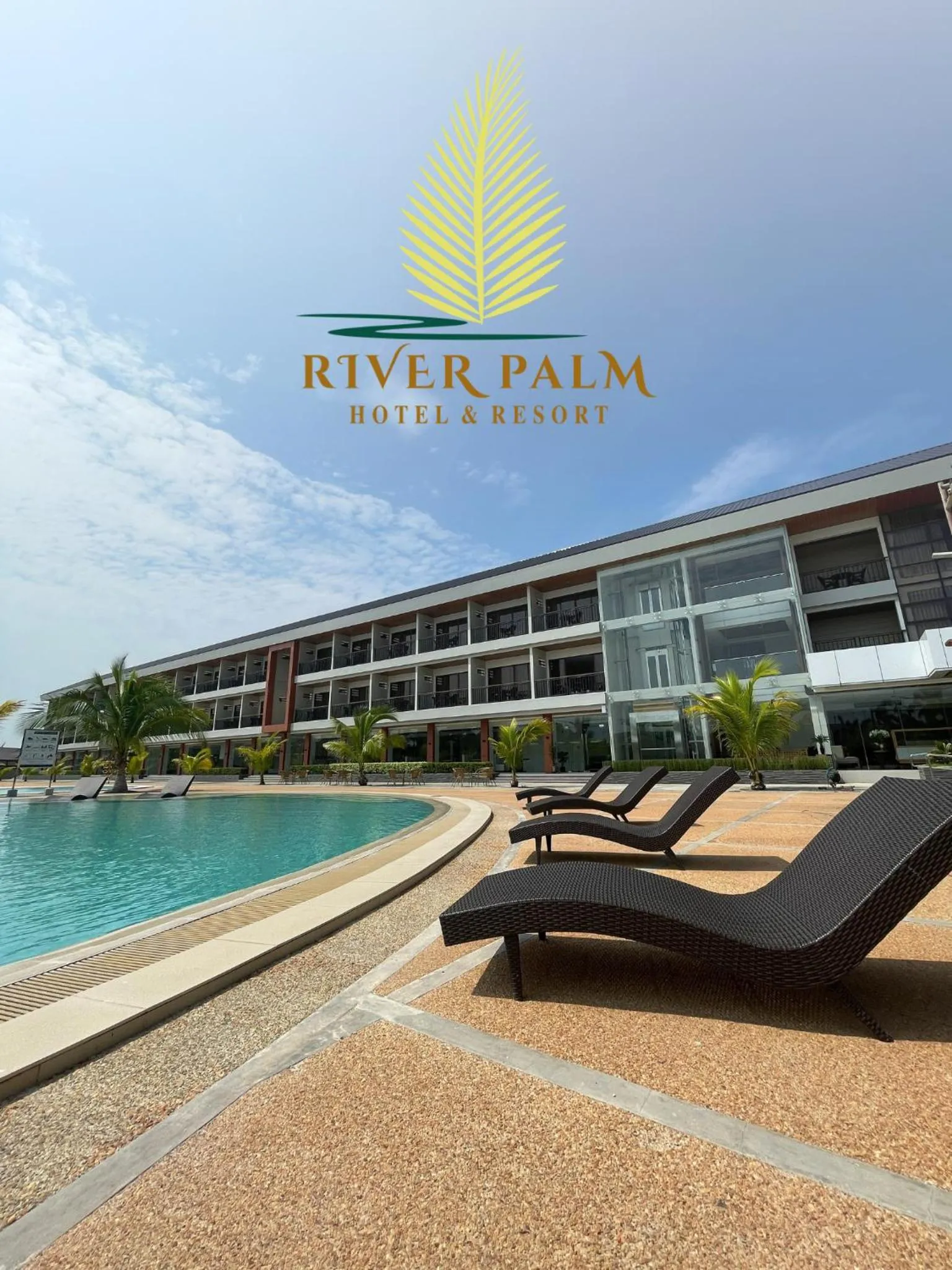 Property building in River Palm Hotel and Resort powered by Cocotel