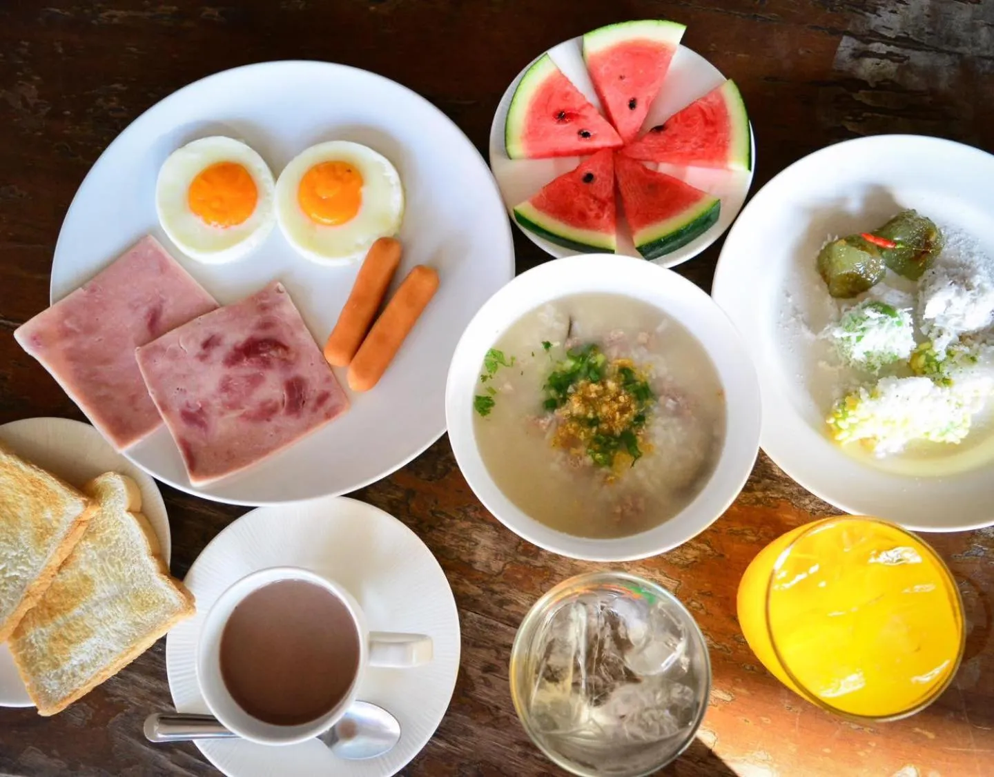 Food and drinks in Best Way Resort