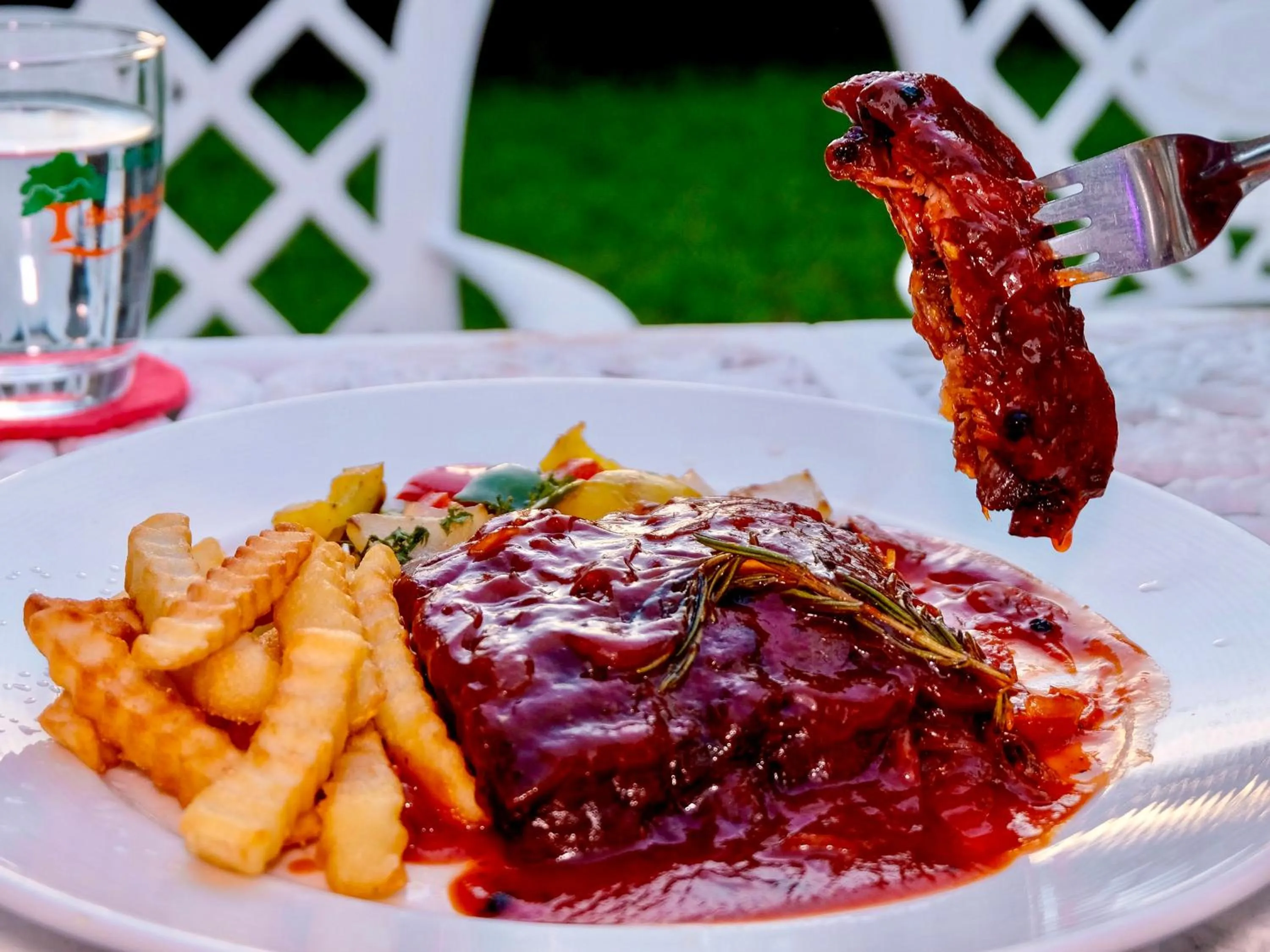 Food and drinks in Best Way Resort