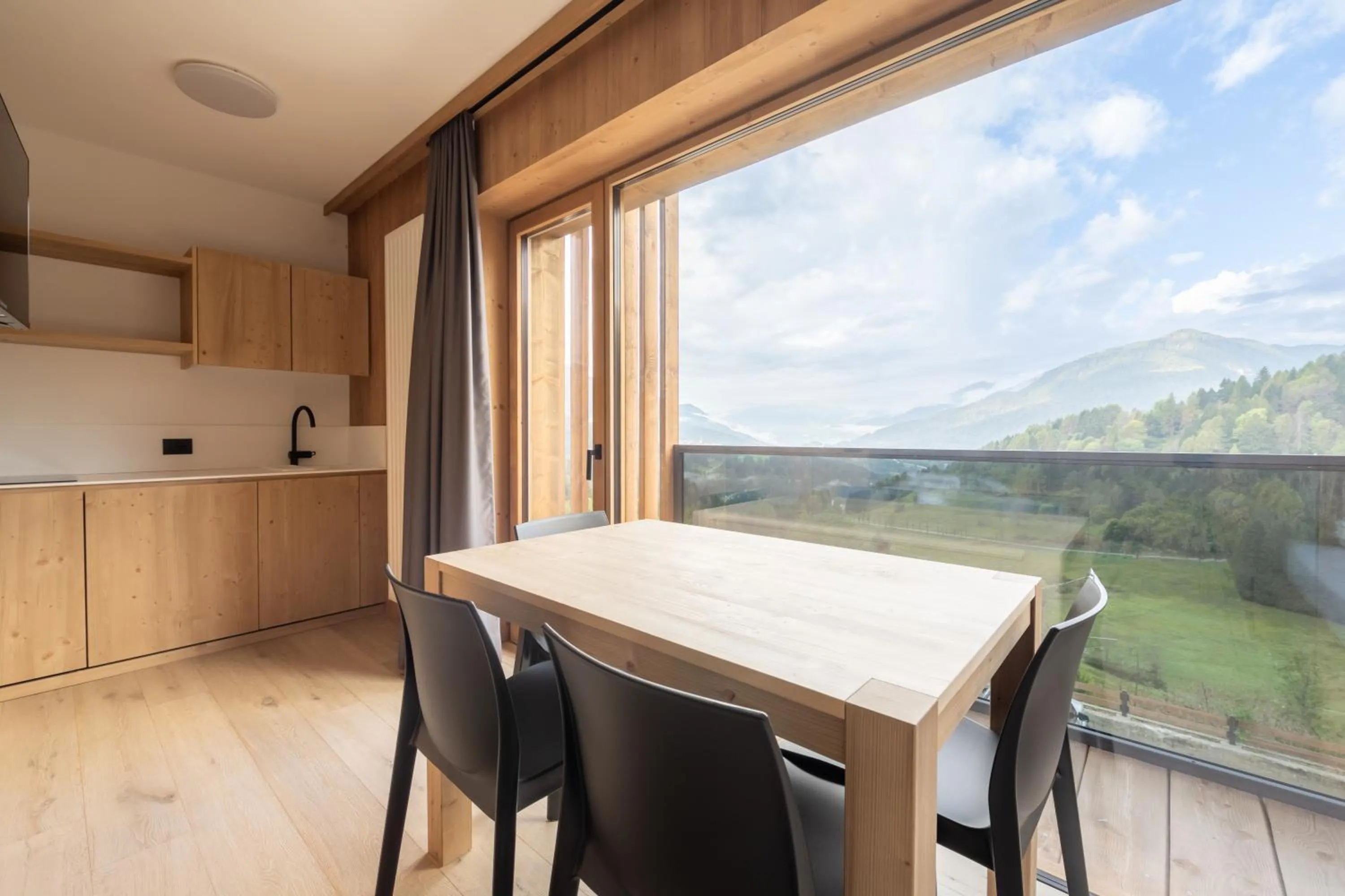 Kitchen or kitchenette in Ama Dolomiti - Residence