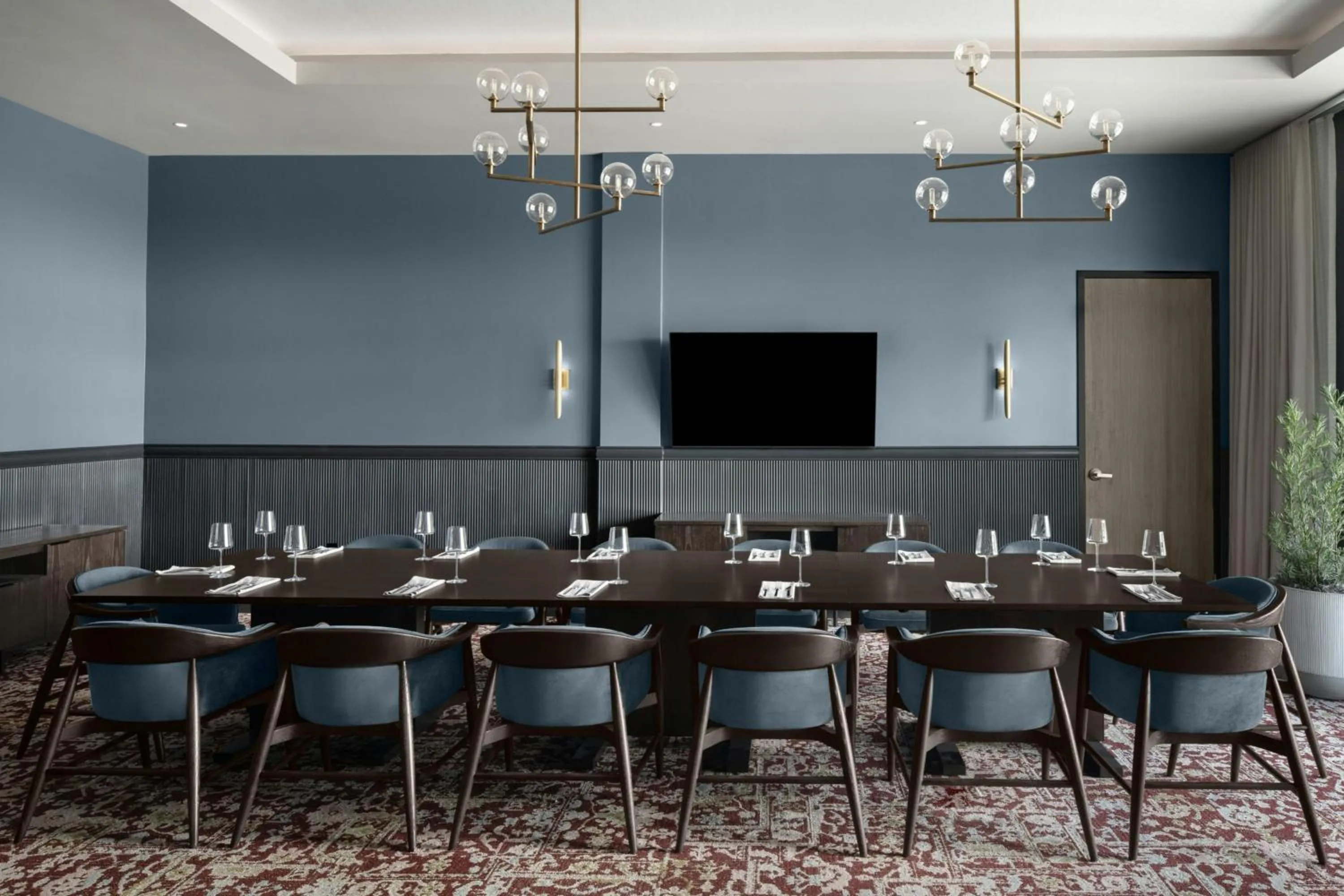 Restaurant/places to eat in AC Hotel by Marriott Lansing University Area