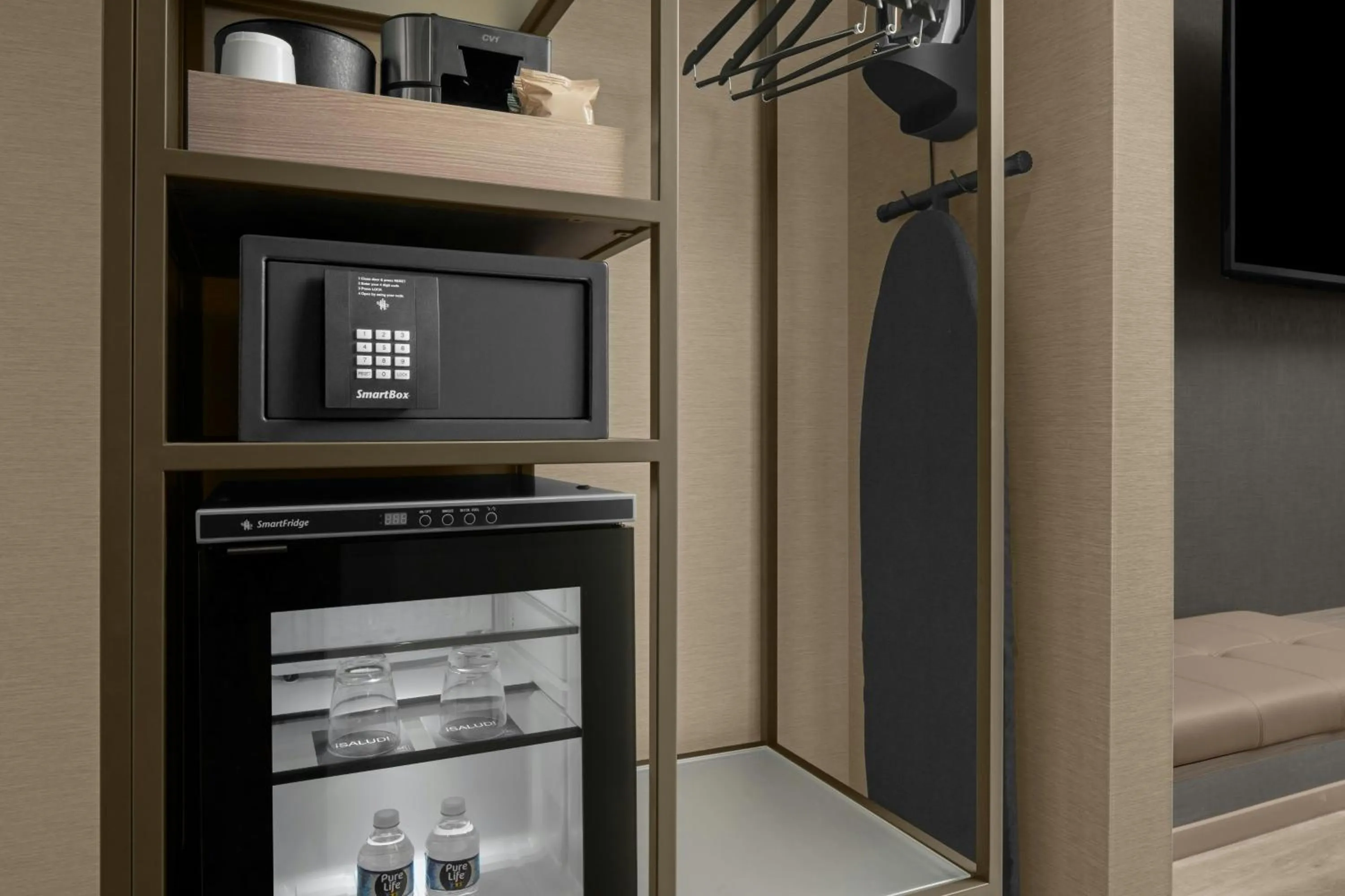 Photo of the whole room in AC Hotel by Marriott Lansing University Area