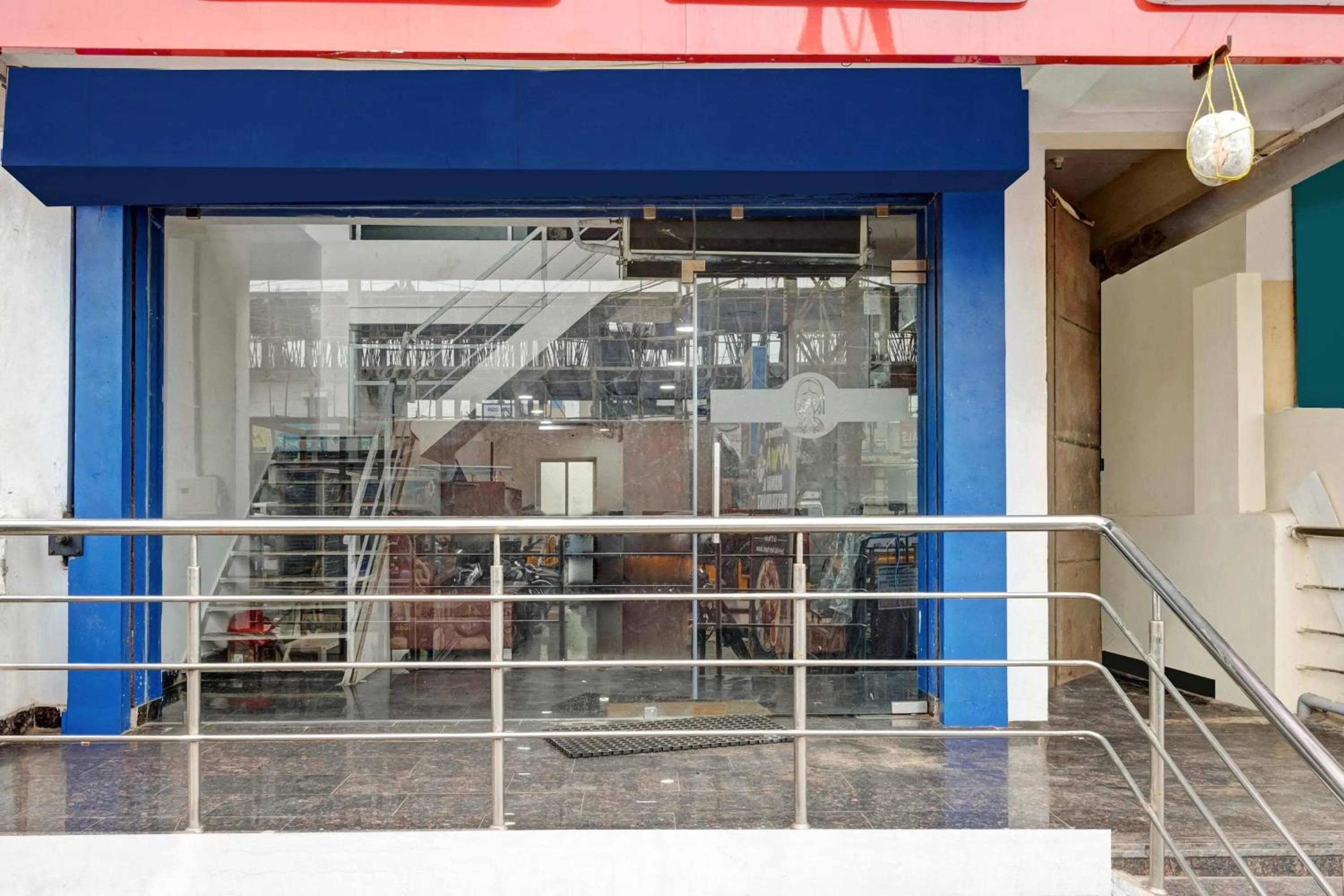 Facade/entrance in Hotel O AYWA STAYINN