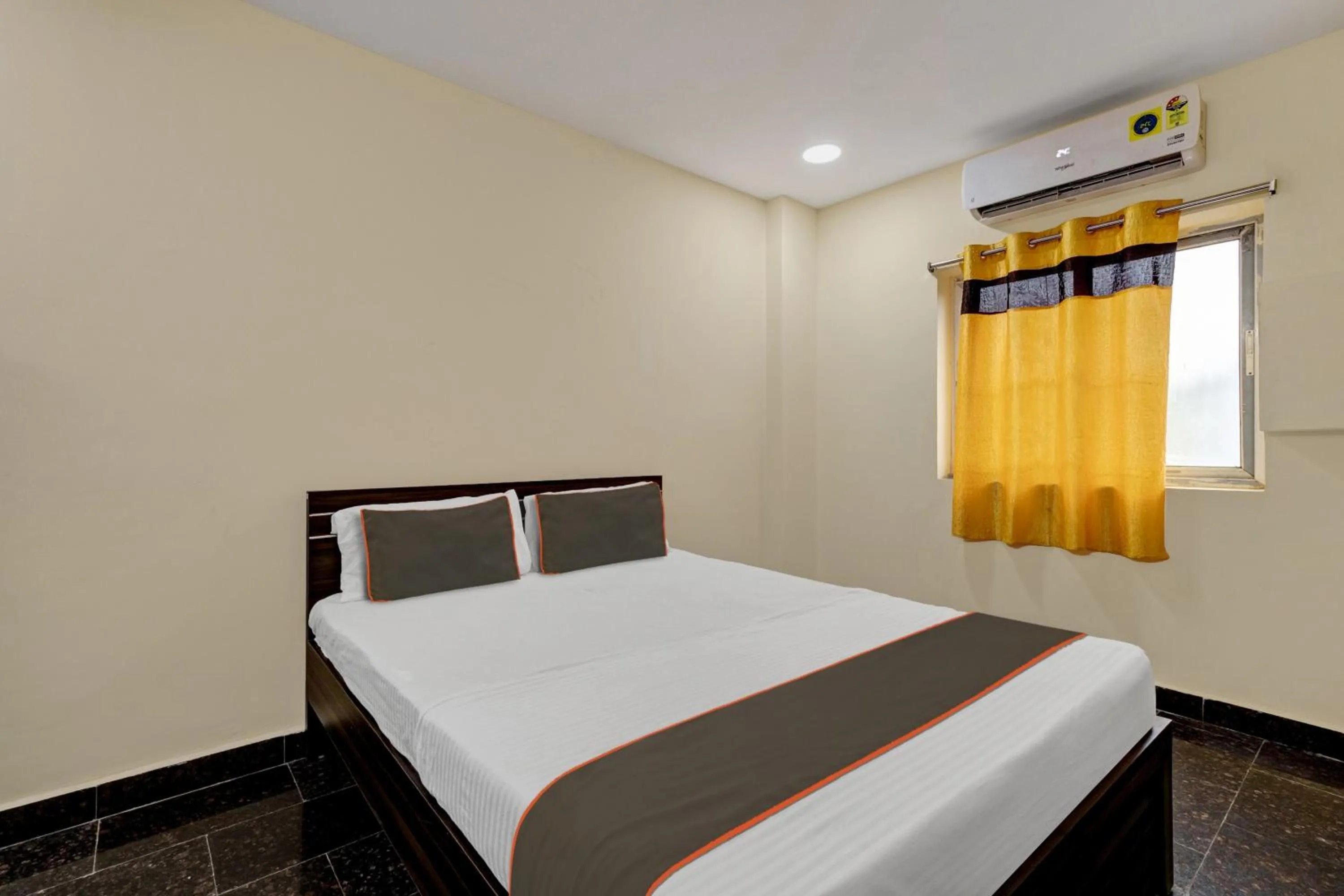 Bedroom, Bed in Hotel O AYWA STAYINN