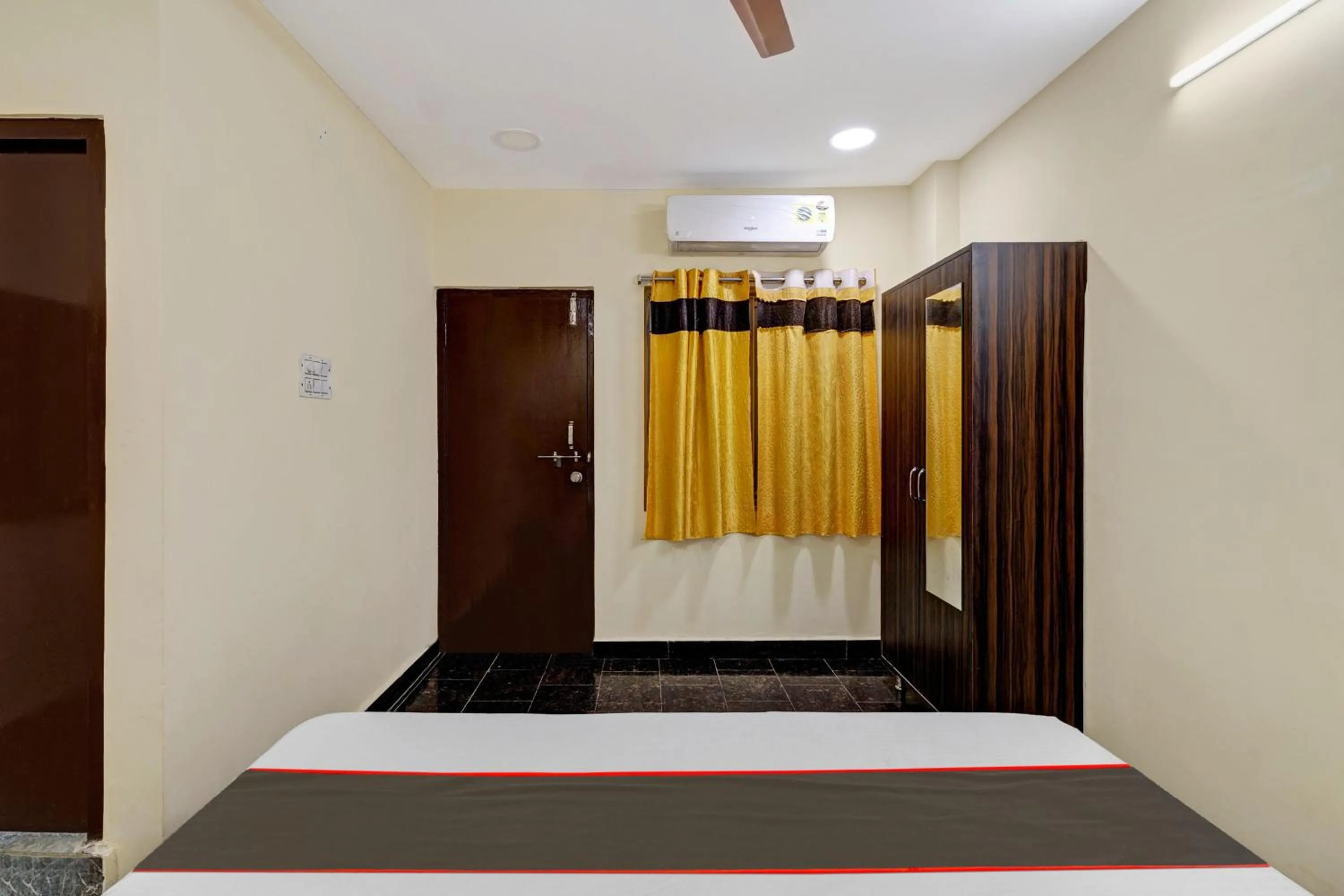 Bedroom, Bed in Hotel O AYWA STAYINN