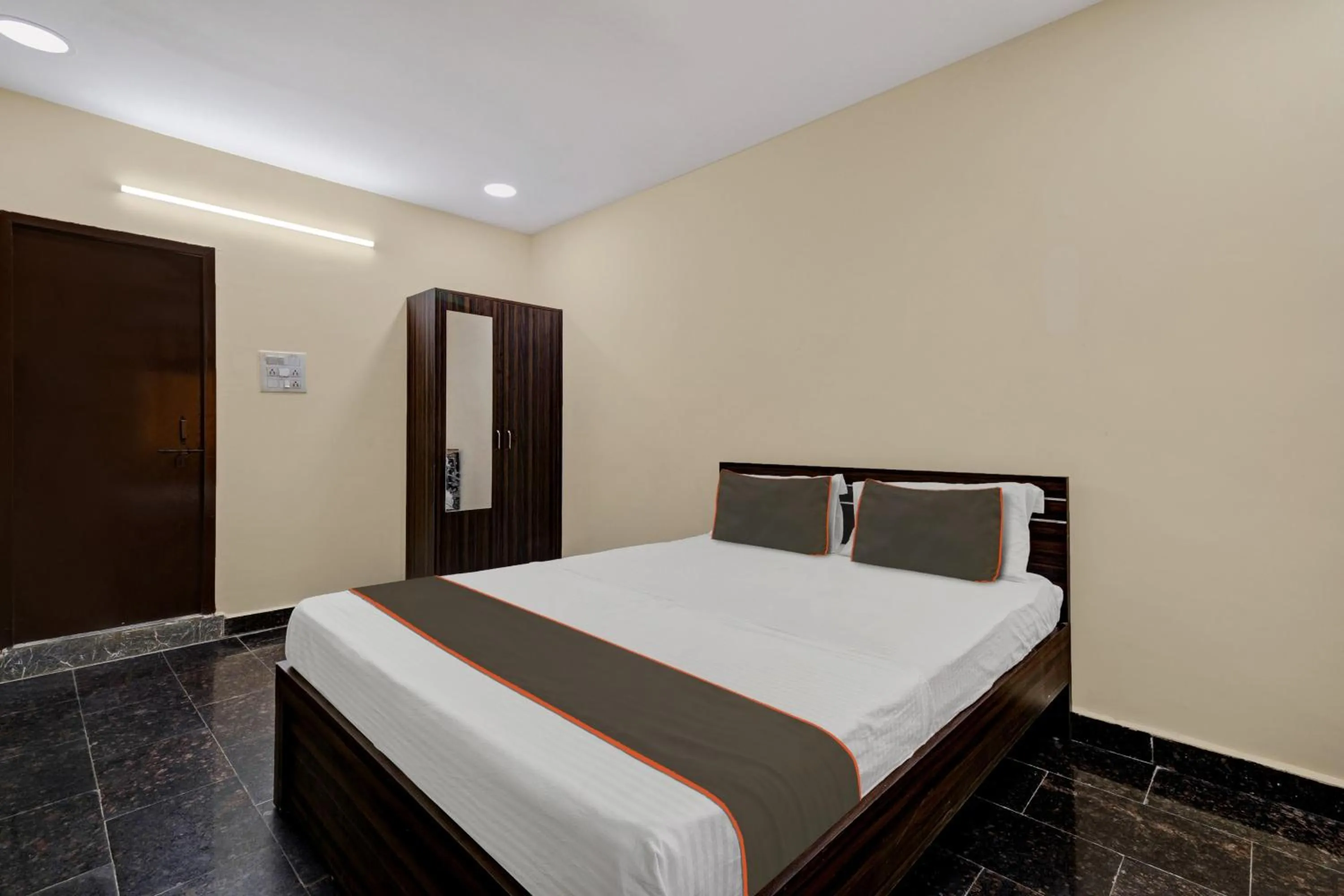 Bedroom, Bed in Hotel O AYWA STAYINN