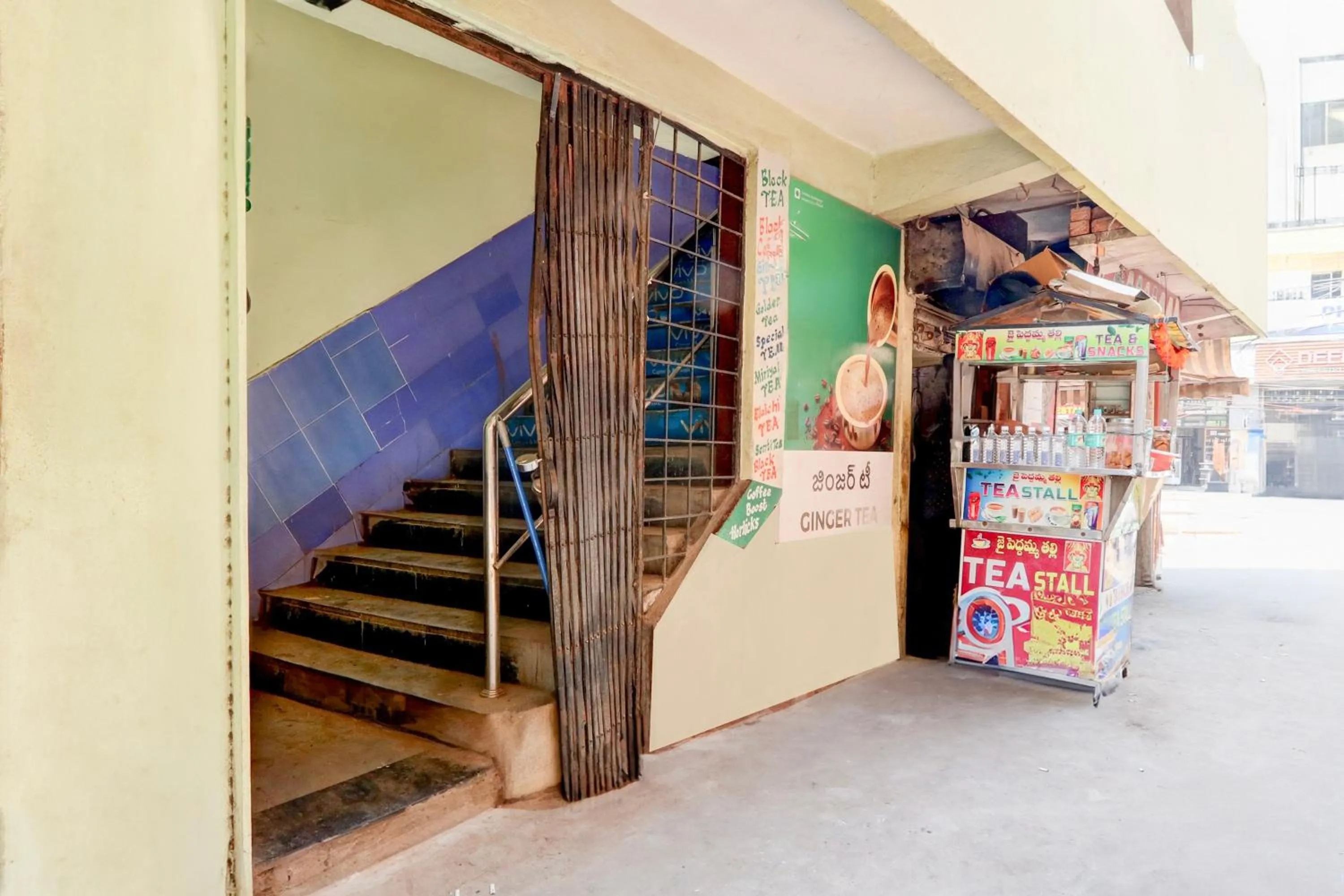 Facade/entrance in Hotel O Heavens Inn