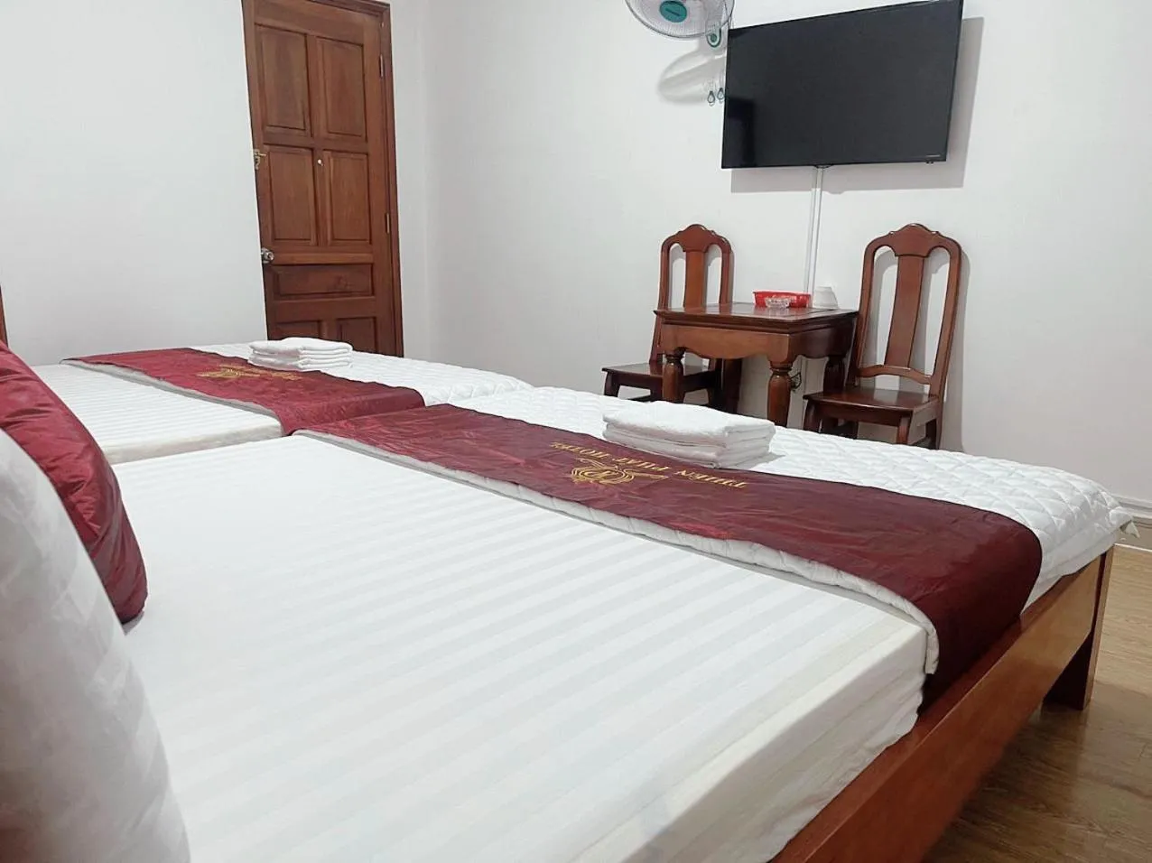 Communal lounge/ TV room, Bed in Thiên Phát Hotel - SECC