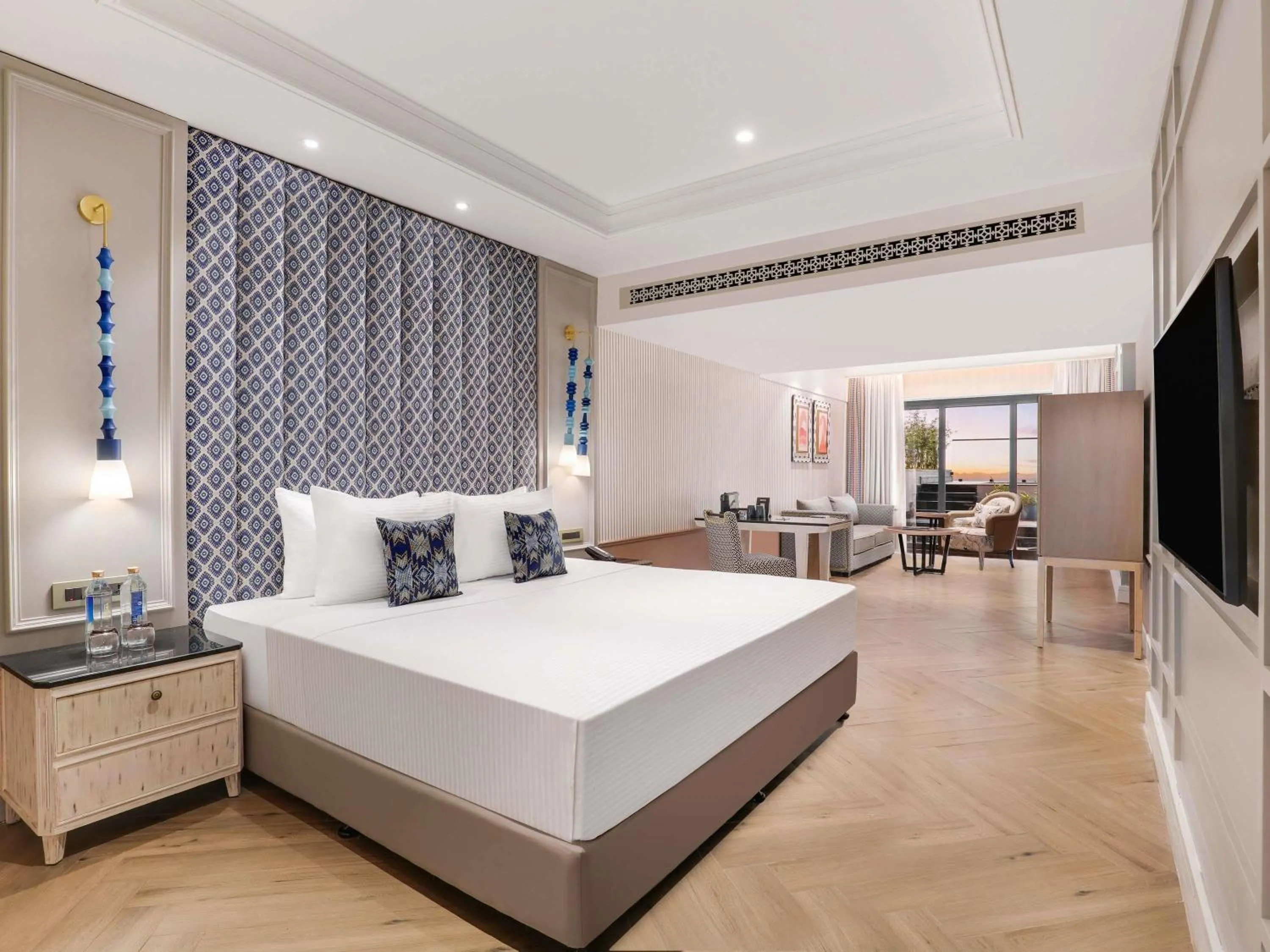 Bedroom, Bed in Grand Mercure Goa Candolim - An Accor Hotels Brand