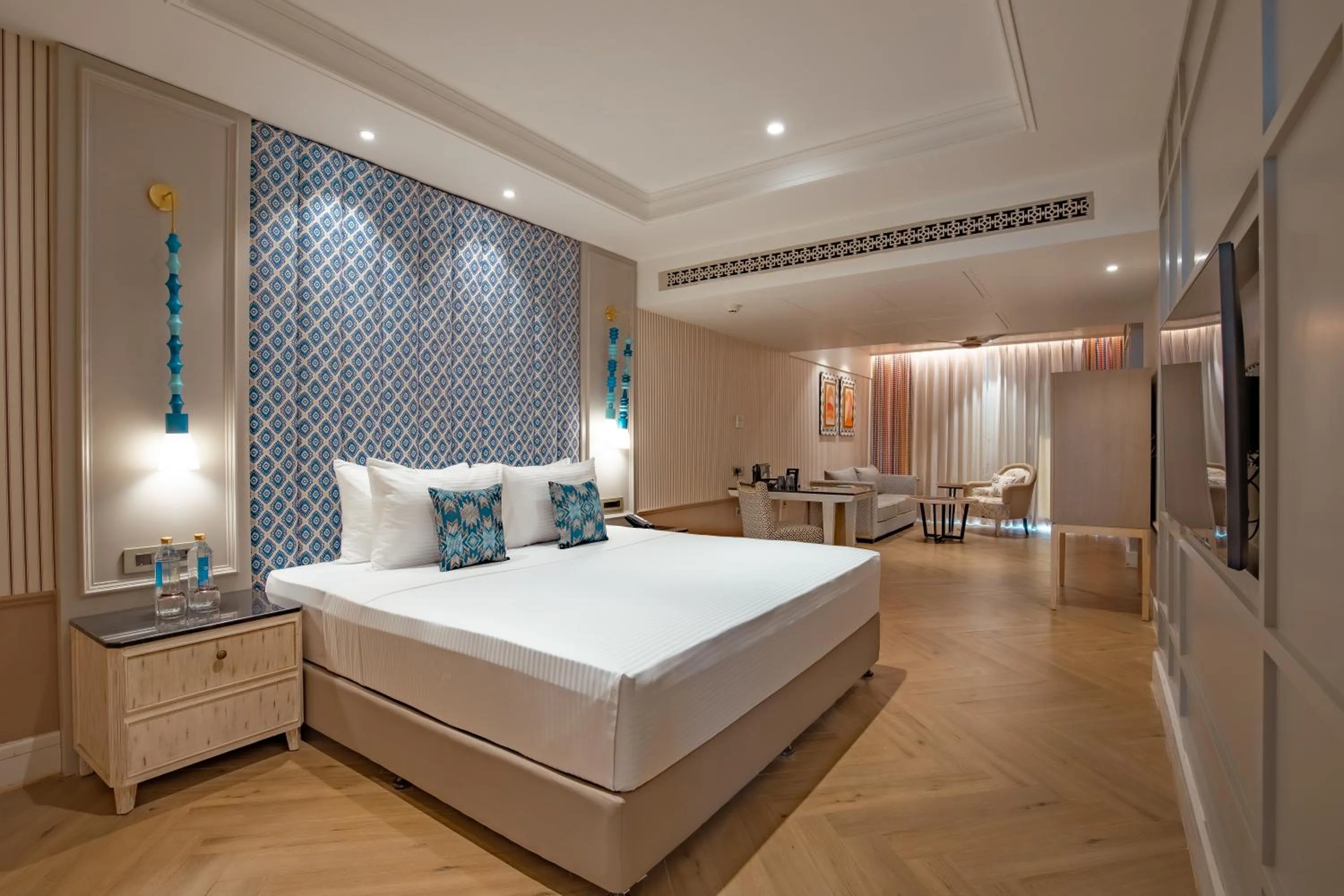 Bed in Grand Mercure Goa Candolim - An Accor Hotels Brand