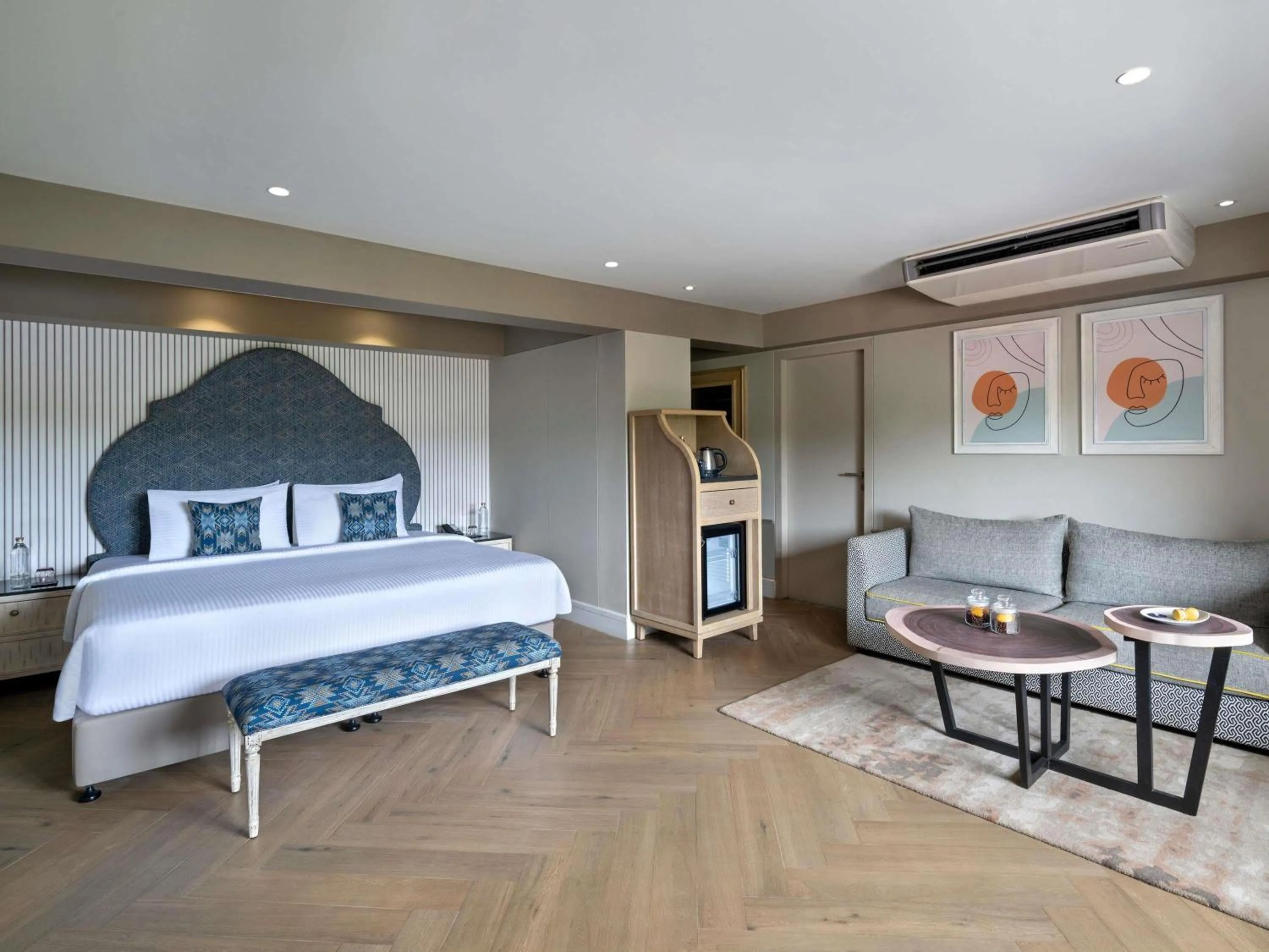 Bedroom, Bed in Grand Mercure Goa Candolim - An Accor Hotels Brand