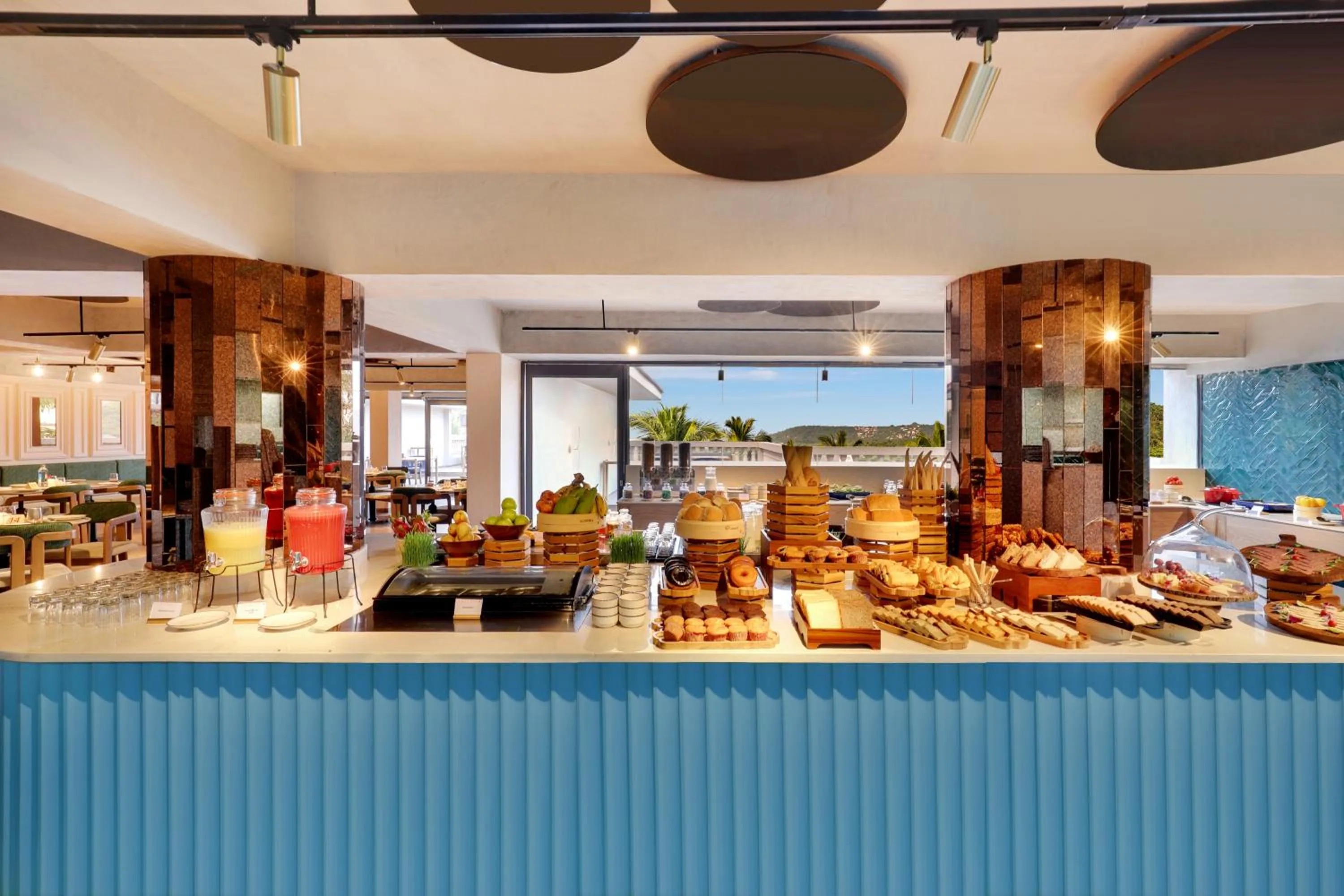 Restaurant/places to eat in Grand Mercure Goa Candolim - An Accor Hotels Brand