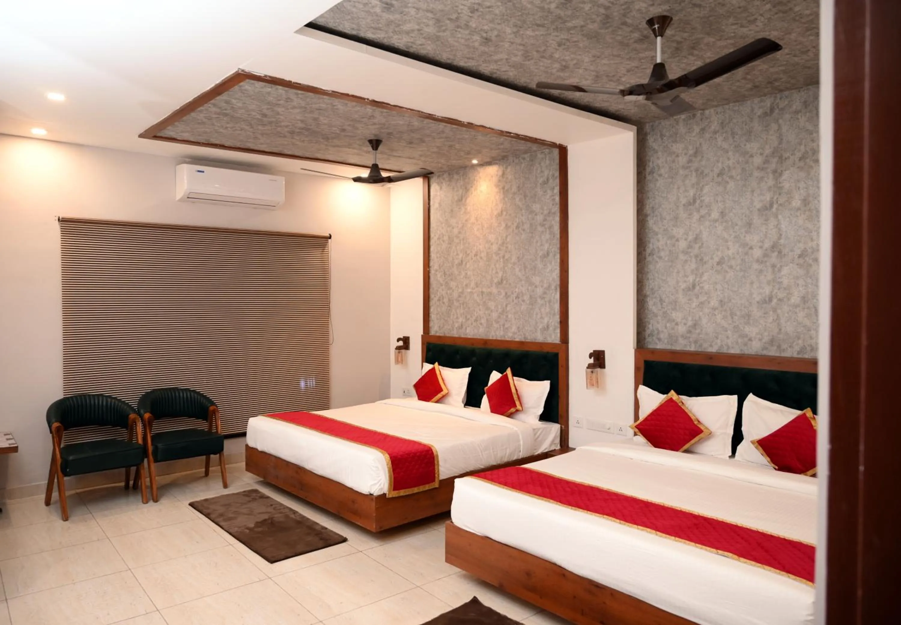 Bedroom, Bed in Hotel Singla Residency