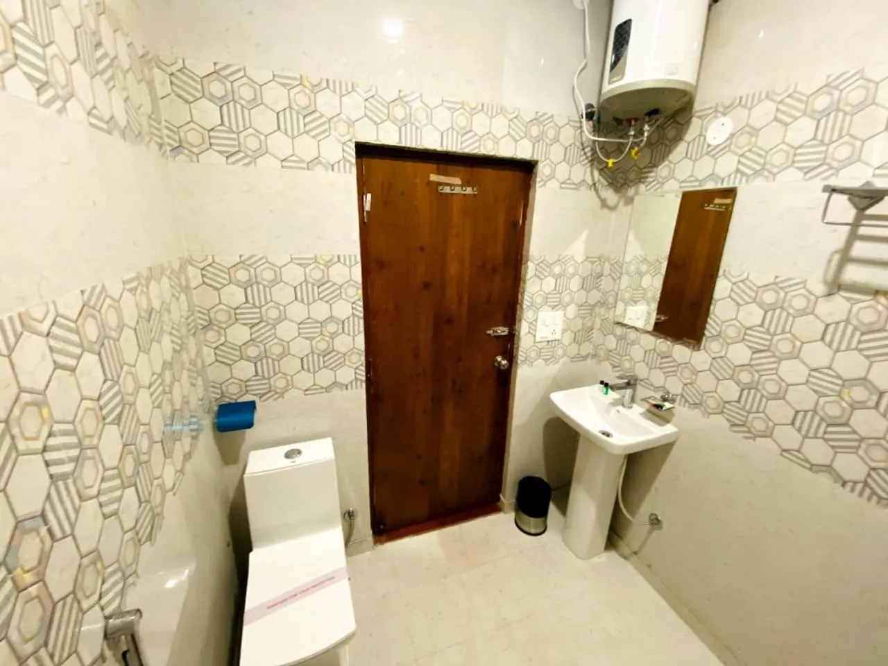 Bathroom in Hotel Singla Residency