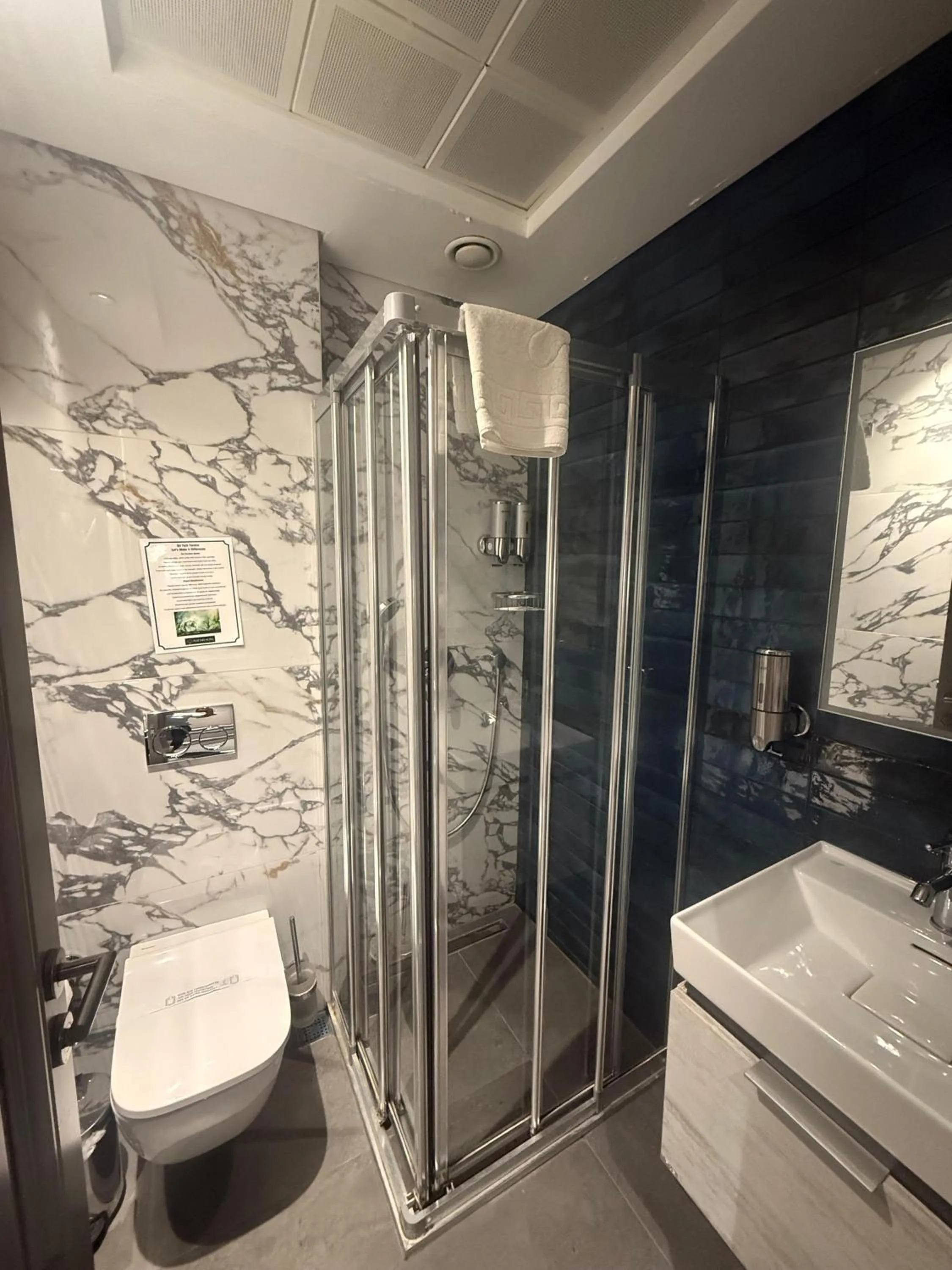 Shower in Union Hotel Plat Inn -Special Category