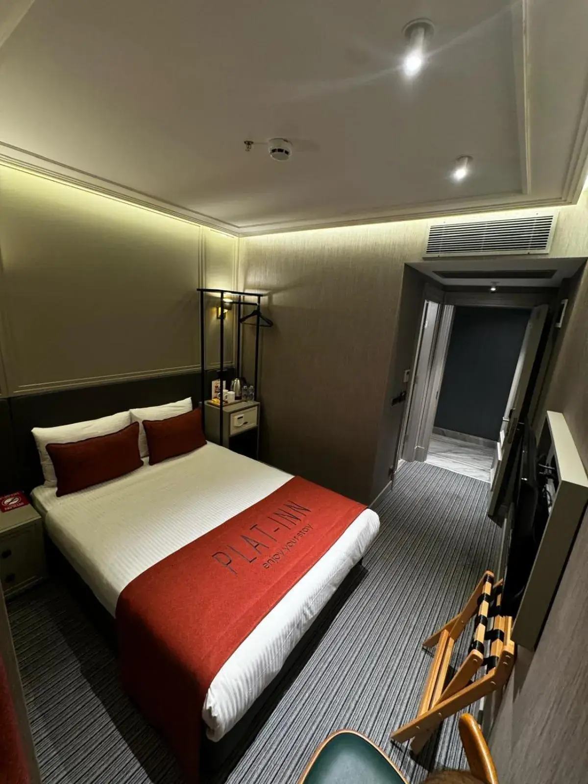 Budget Double Room in Union Hotel Plat Inn -Special Category Budget Double Room in Union Hotel Plat Inn -Special Category