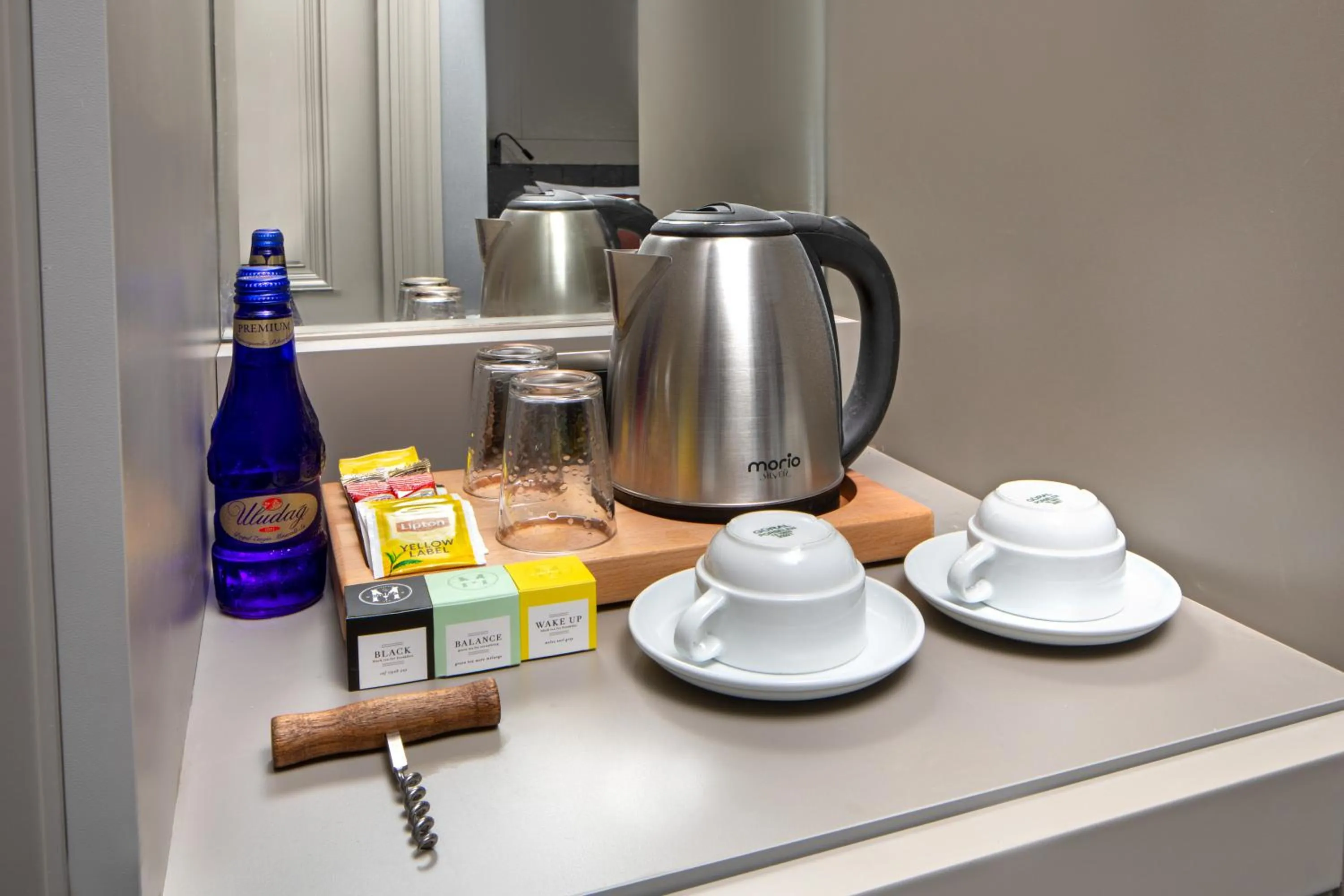 Coffee/tea facilities in Union Hotel Plat Inn -Special Category
