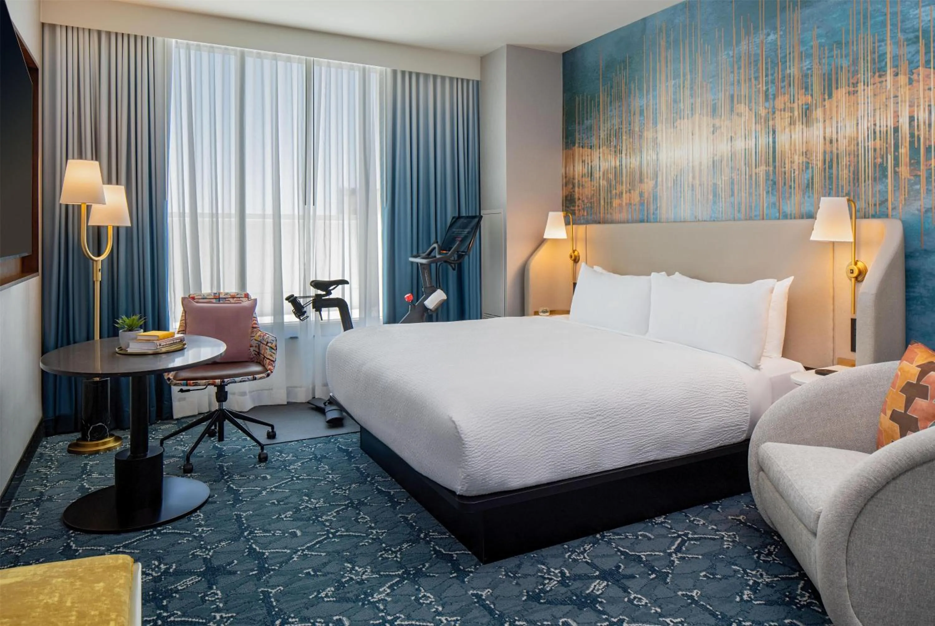 Bed in Tempo By Hilton Nashville Downtown