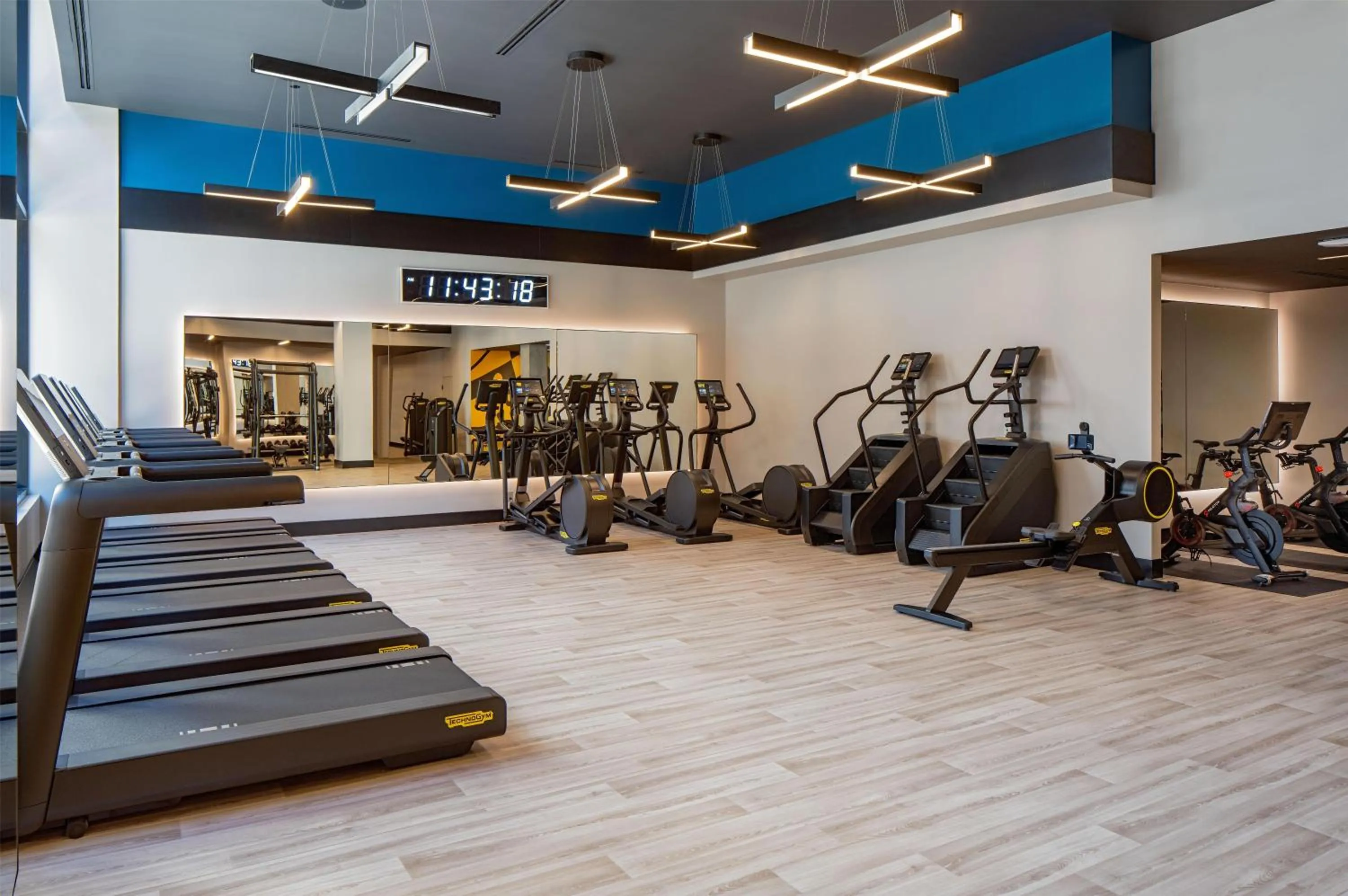 Fitness centre/facilities in Tempo By Hilton Nashville Downtown