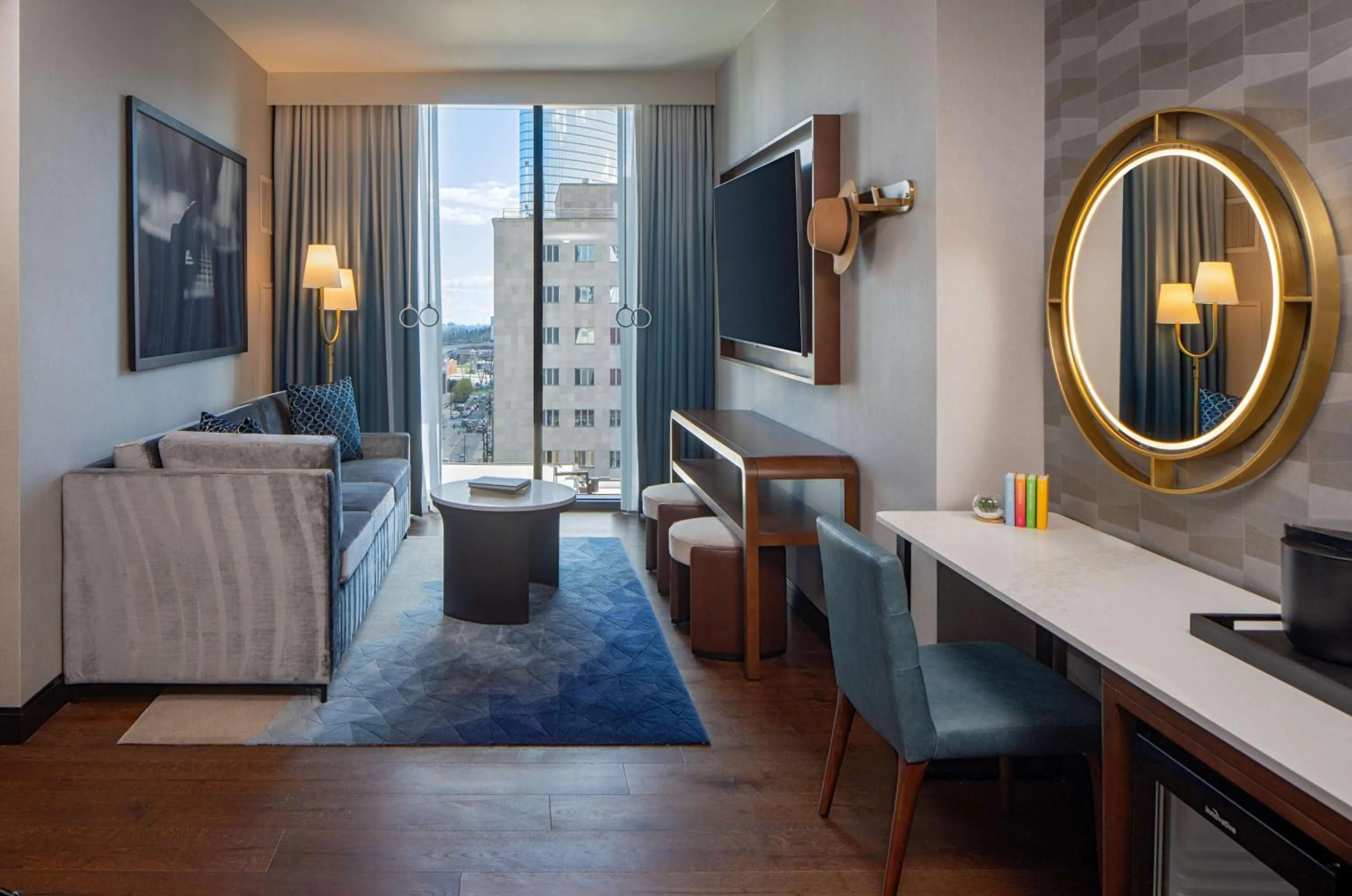 Bedroom in Tempo By Hilton Nashville Downtown