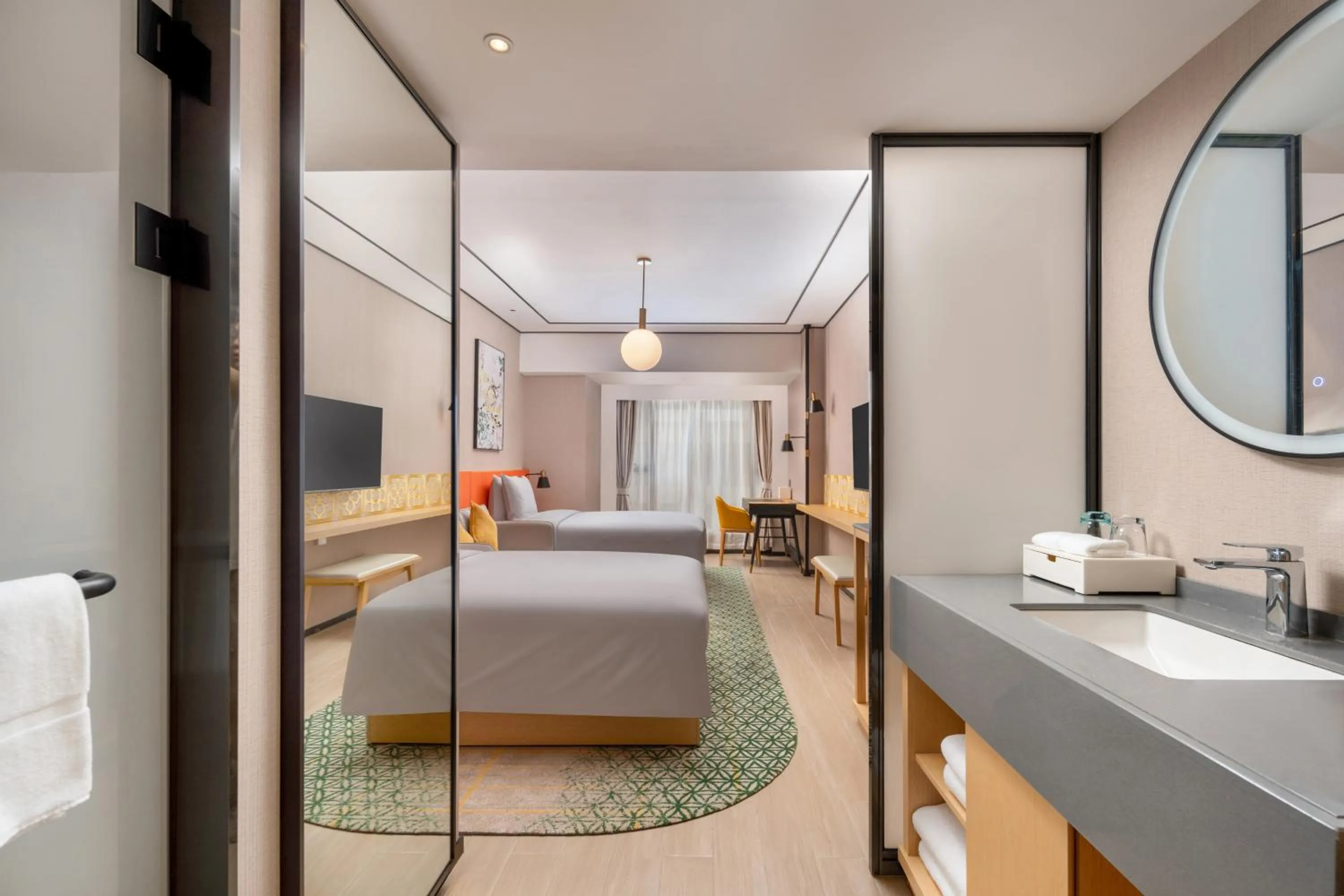 Bed in Hilton Garden Inn Guangzhou Airport Aerotropolis - Free shuttle to Airport