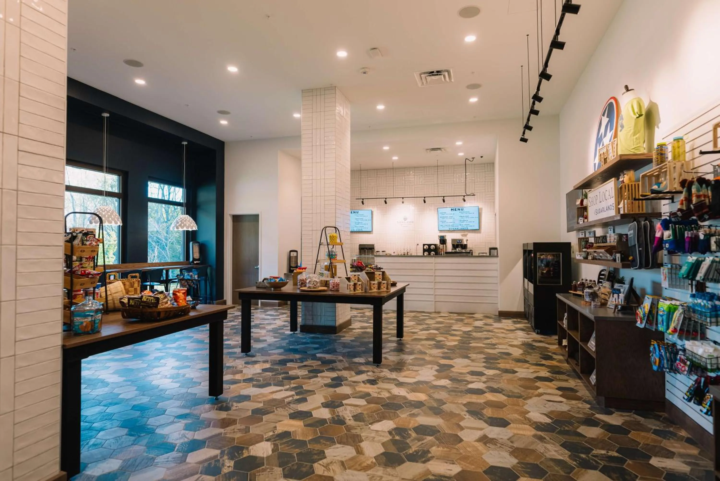 Restaurant/places to eat in Embassy Suites By Hilton Gatlinburg Resort