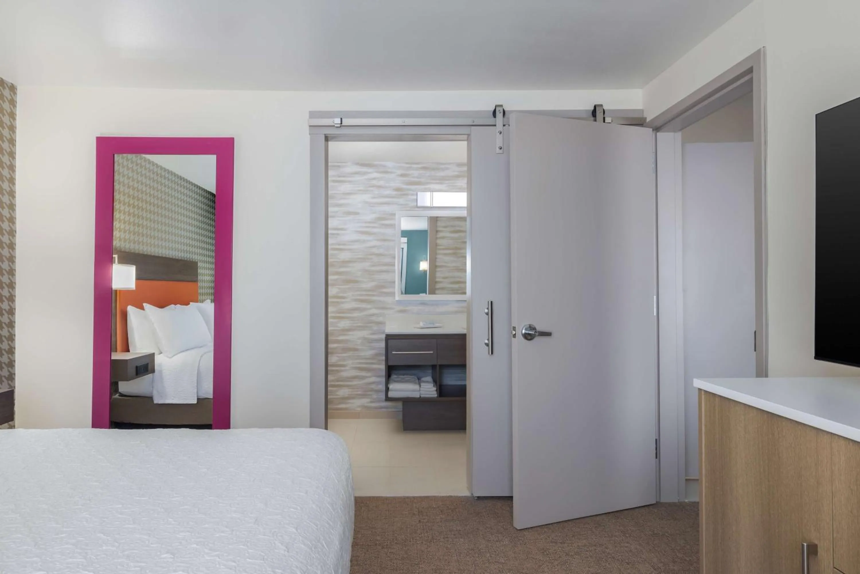 Bed in Home2 Suites By Hilton El Centro